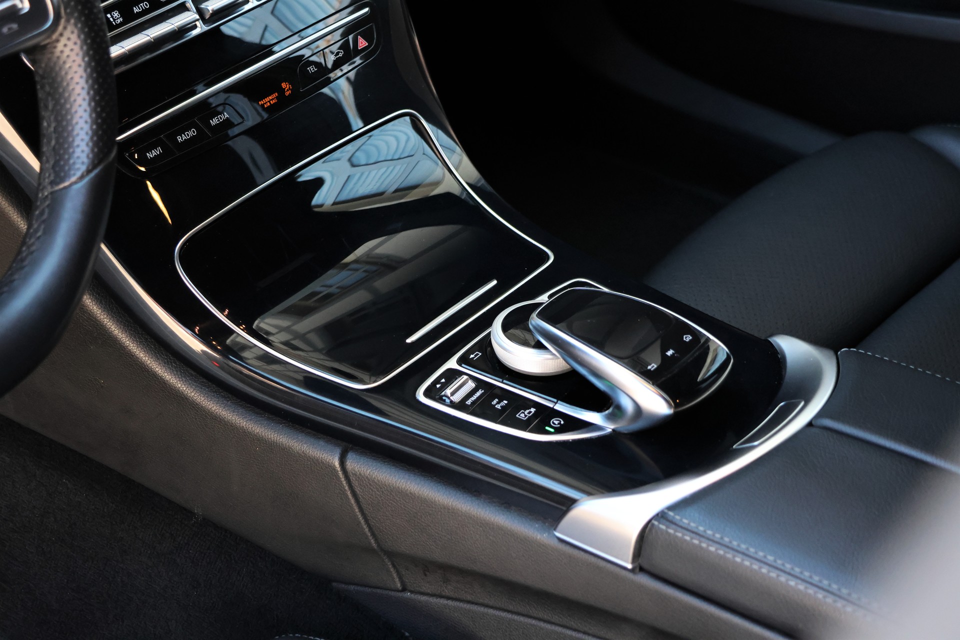 MERCEDES-BENZ C 220 d Swiss Star AMG Line 4M 9G-Tronic (CH) + 1.8T AHK-image-10