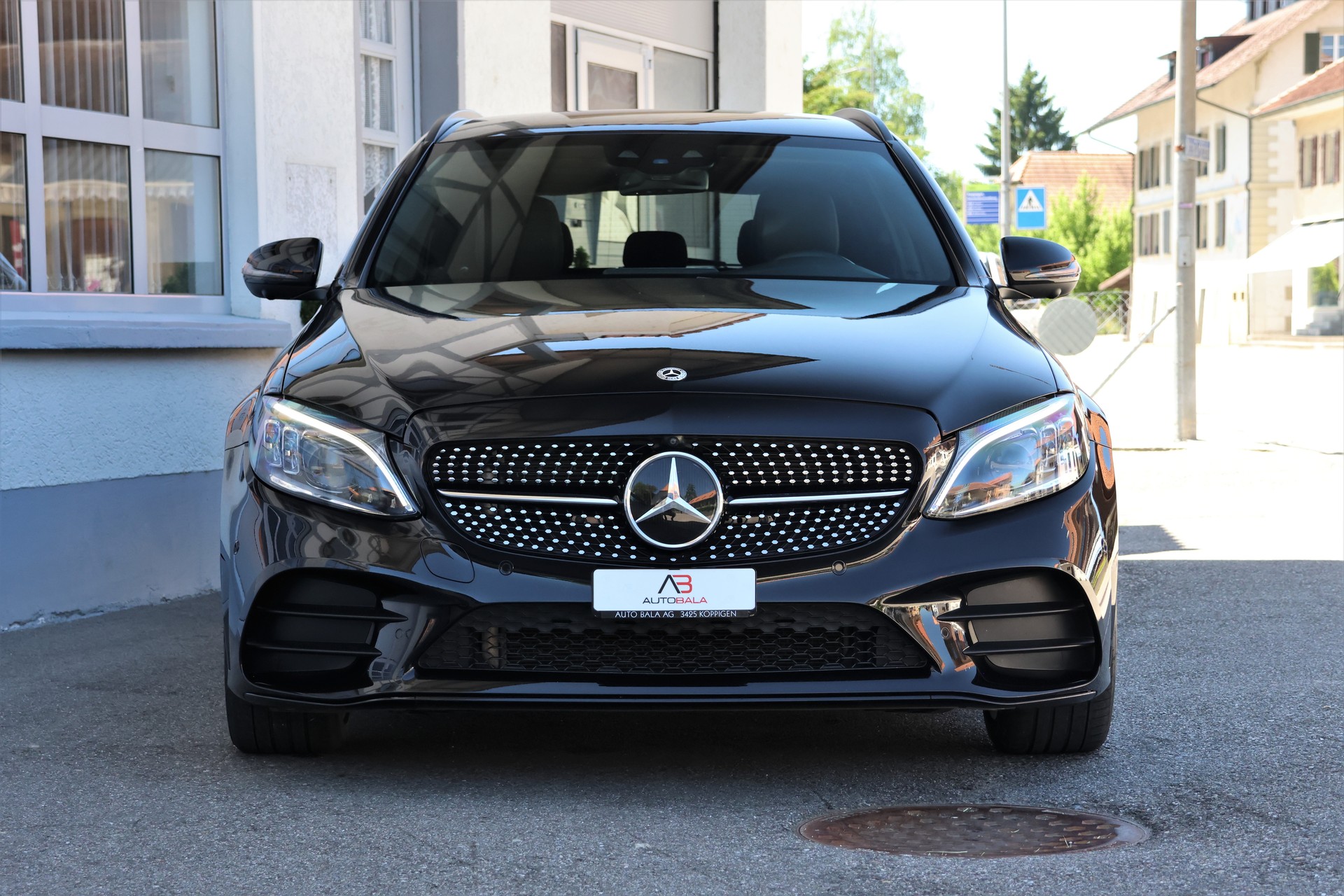 MERCEDES-BENZ C 220 d Swiss Star AMG Line 4M 9G-Tronic (CH) + 1.8T AHK-image-1