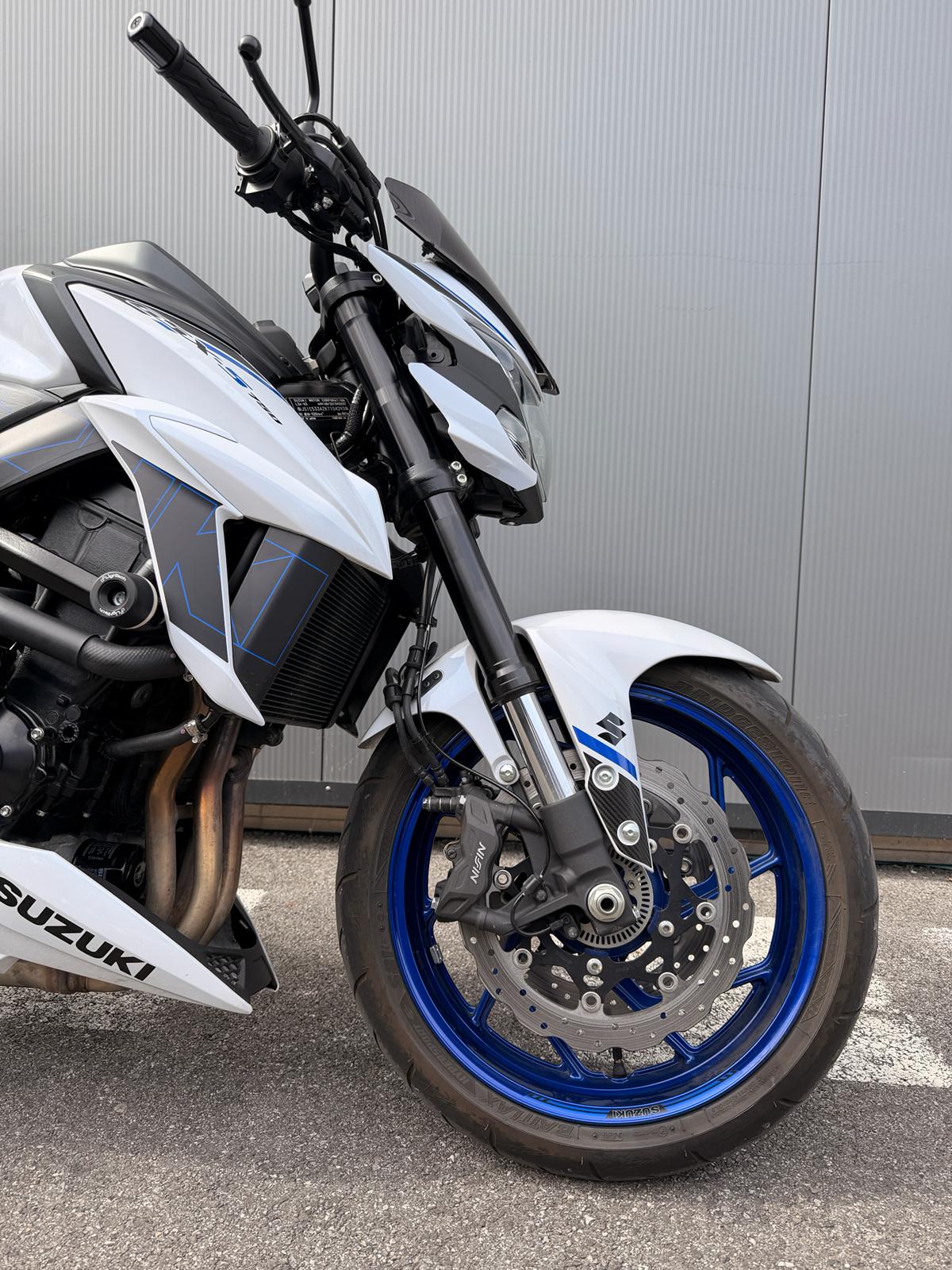 SUZUKI GSX-S 750 ABS-showroom-element-2