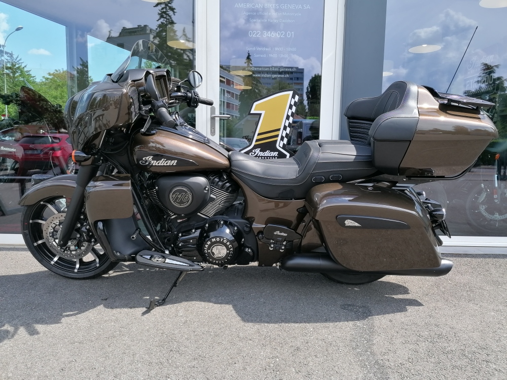 INDIAN Roadmaster Dark Horse 116-showroom-element-1