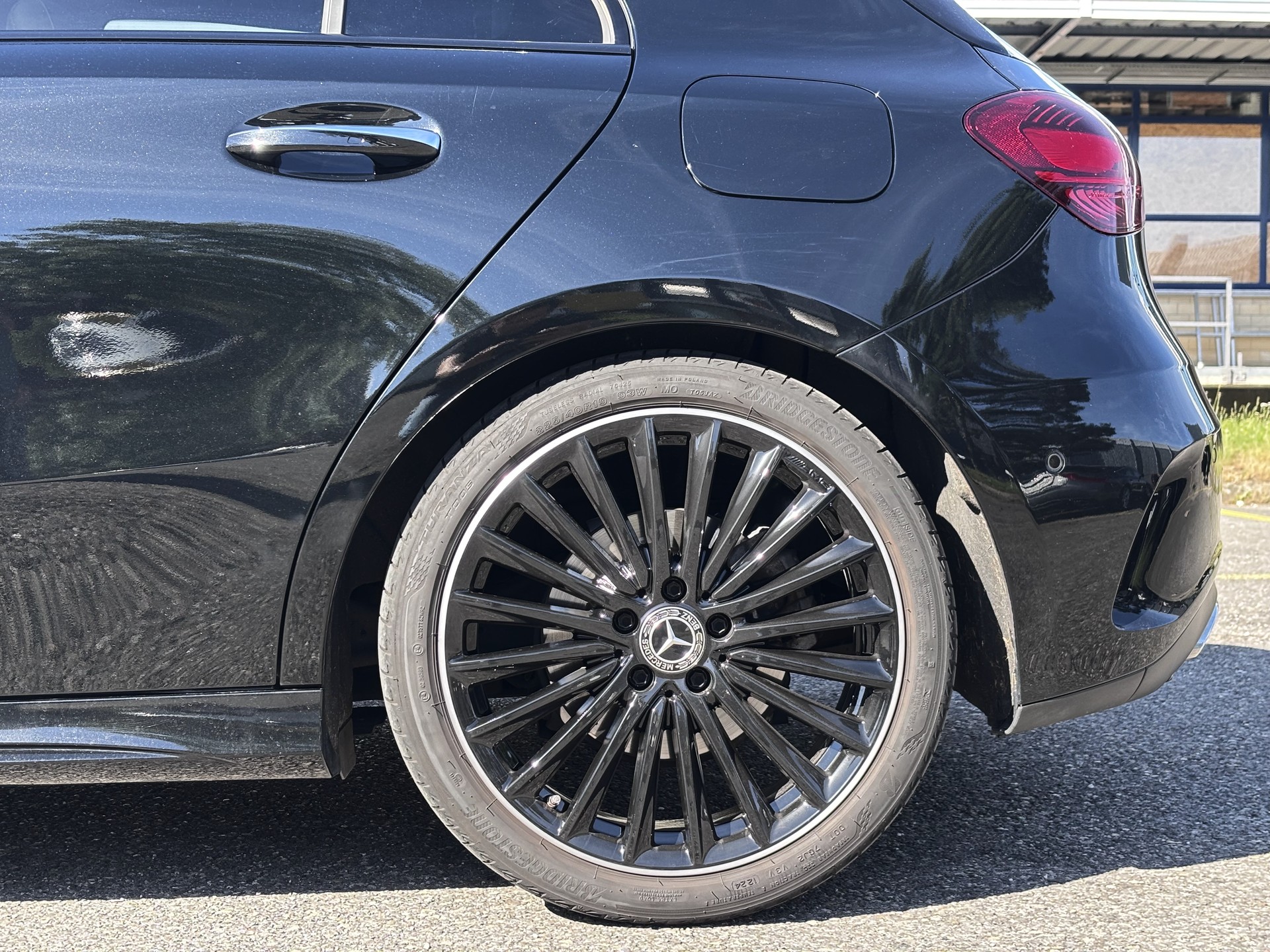 MERCEDES-BENZ A 220 4Matic 8G-DCT-image-11