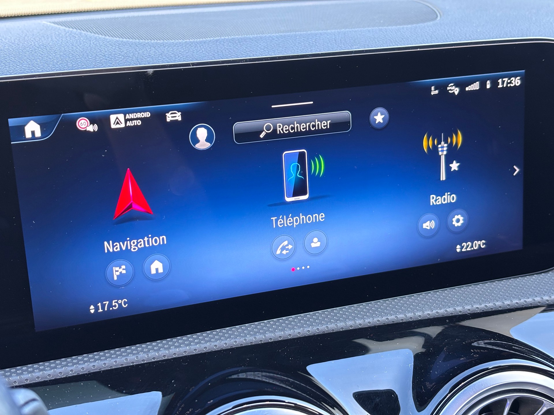 MERCEDES-BENZ A 220 4Matic 8G-DCT-image-22