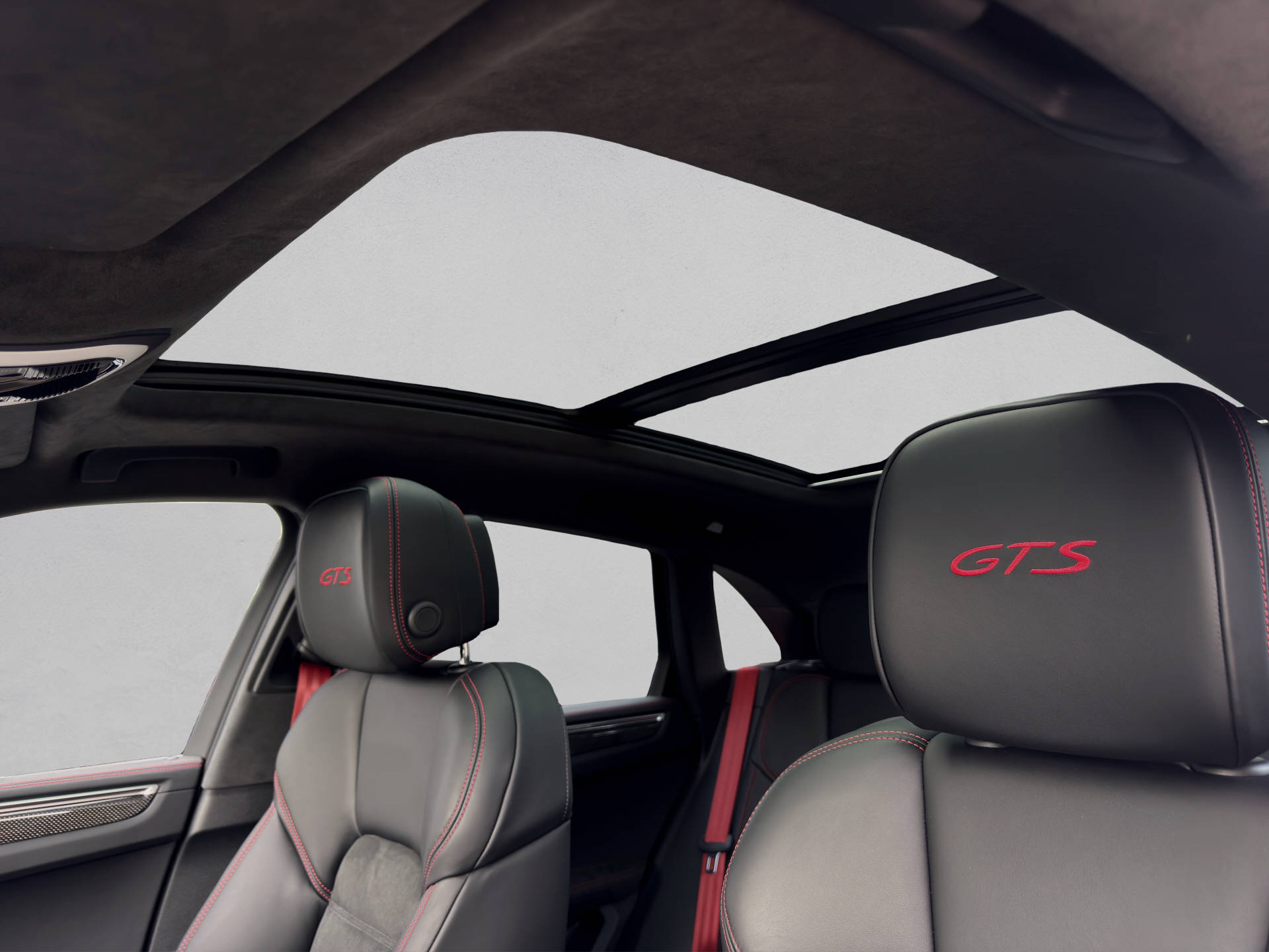 PORSCHE Macan GTS-image-14