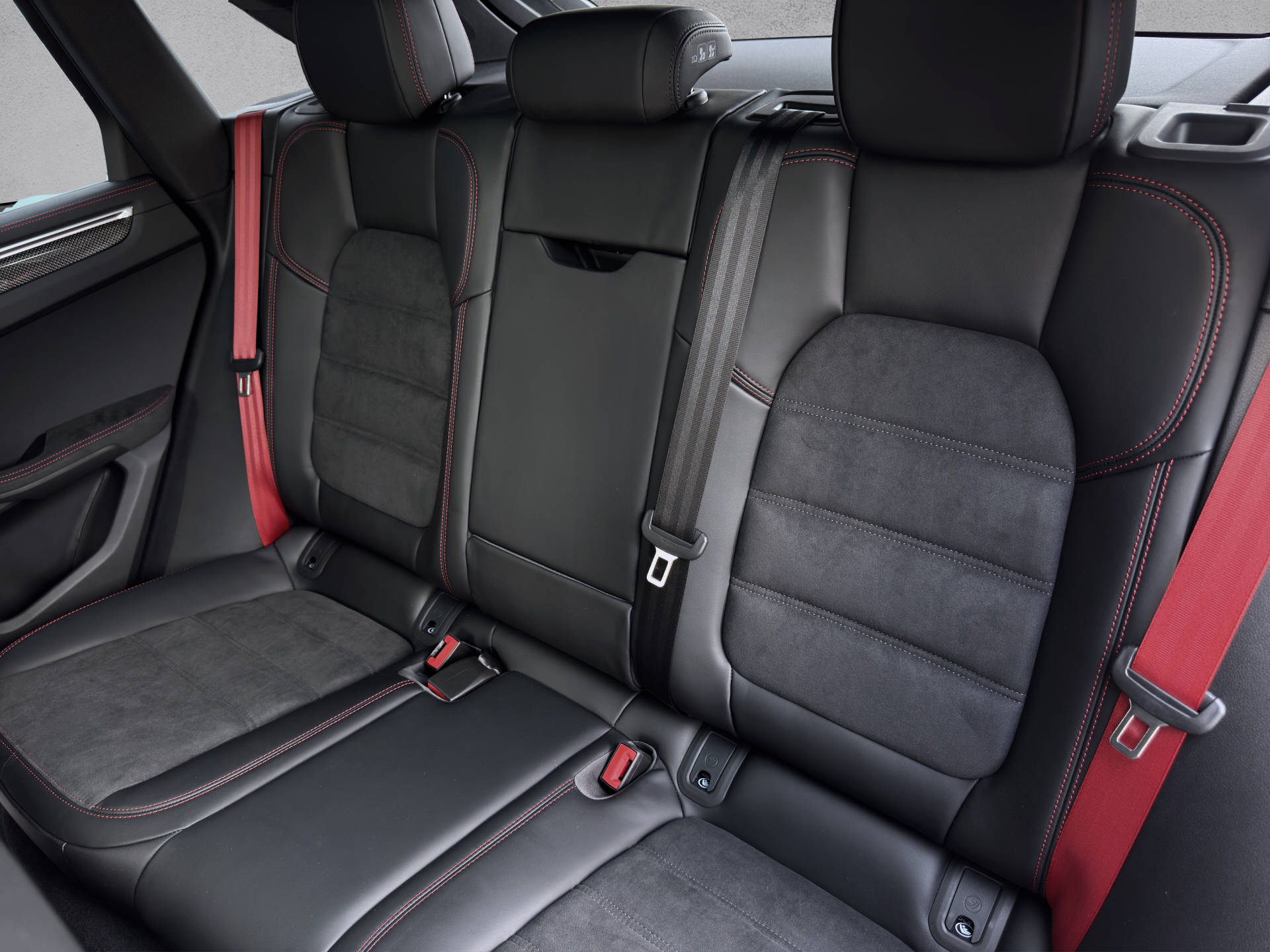 PORSCHE Macan GTS-image-13