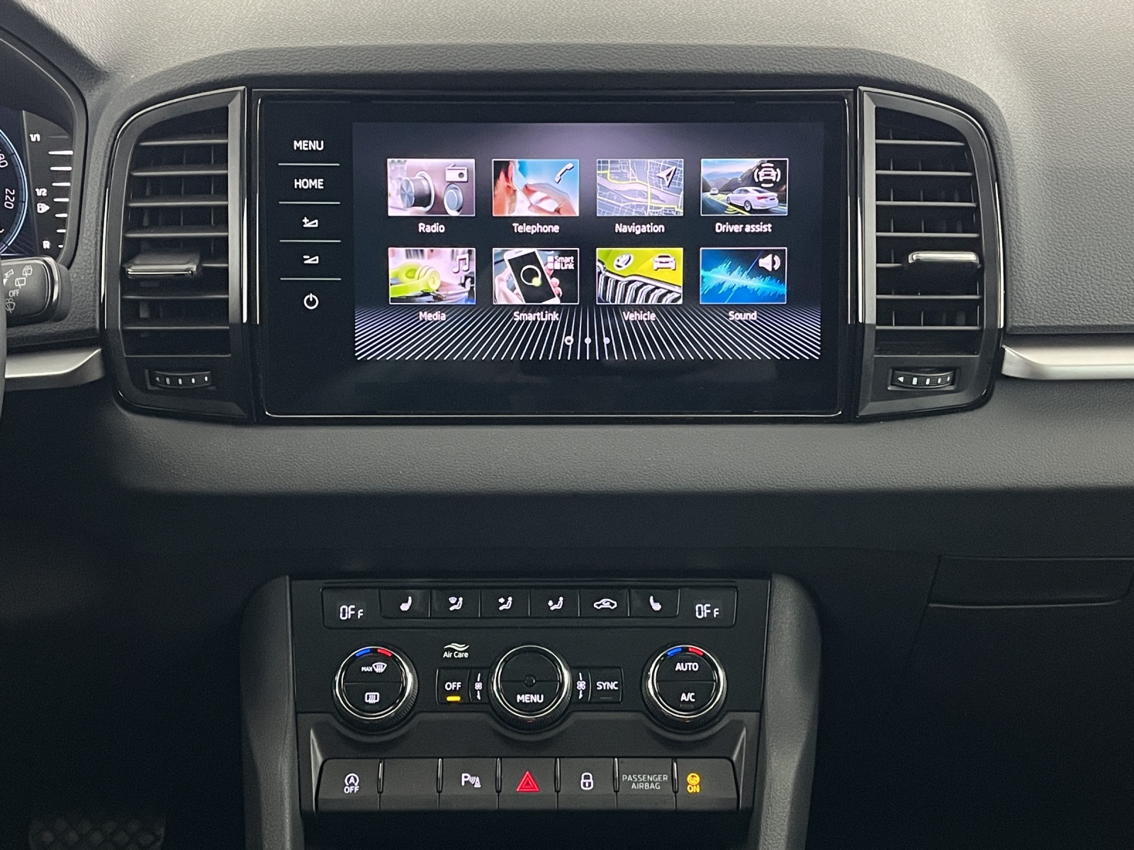 SKODA Karoq 2.0 TDI CR Selection 4x4 DSG-image-13