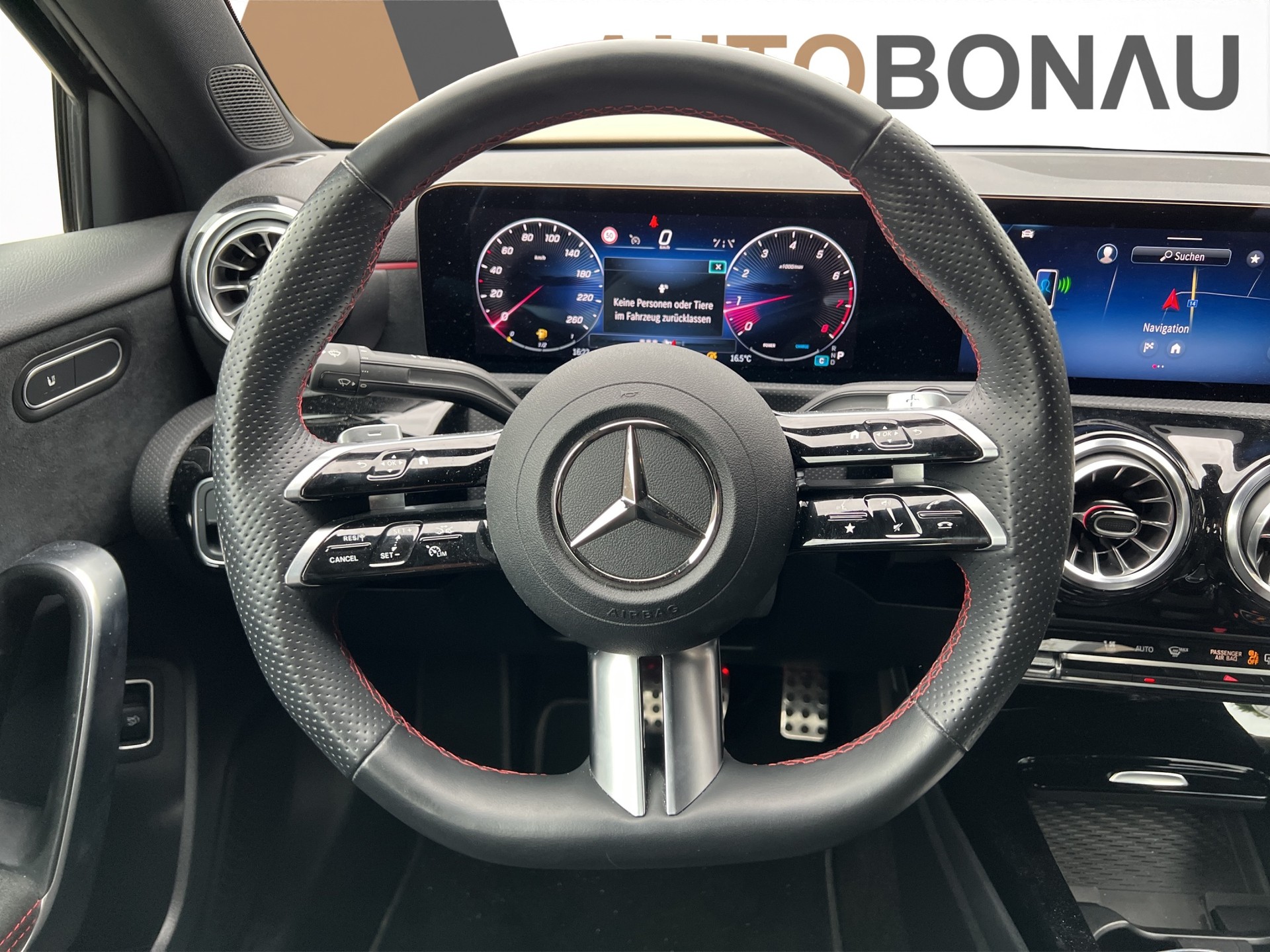 MERCEDES-BENZ A 250 AMG Line 4 Matic Limousine-image-17