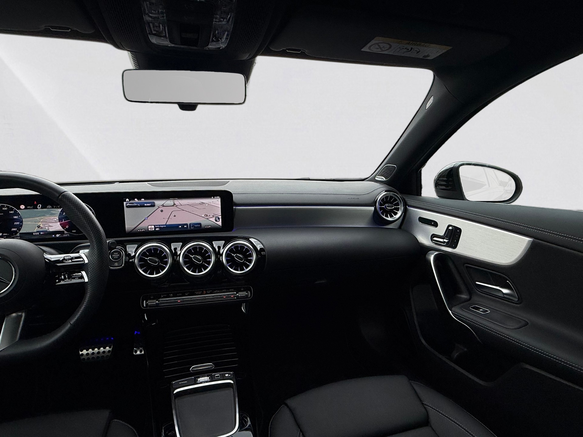 MERCEDES-BENZ A 200 AMG Line Night Star 7G-DCT-image-6