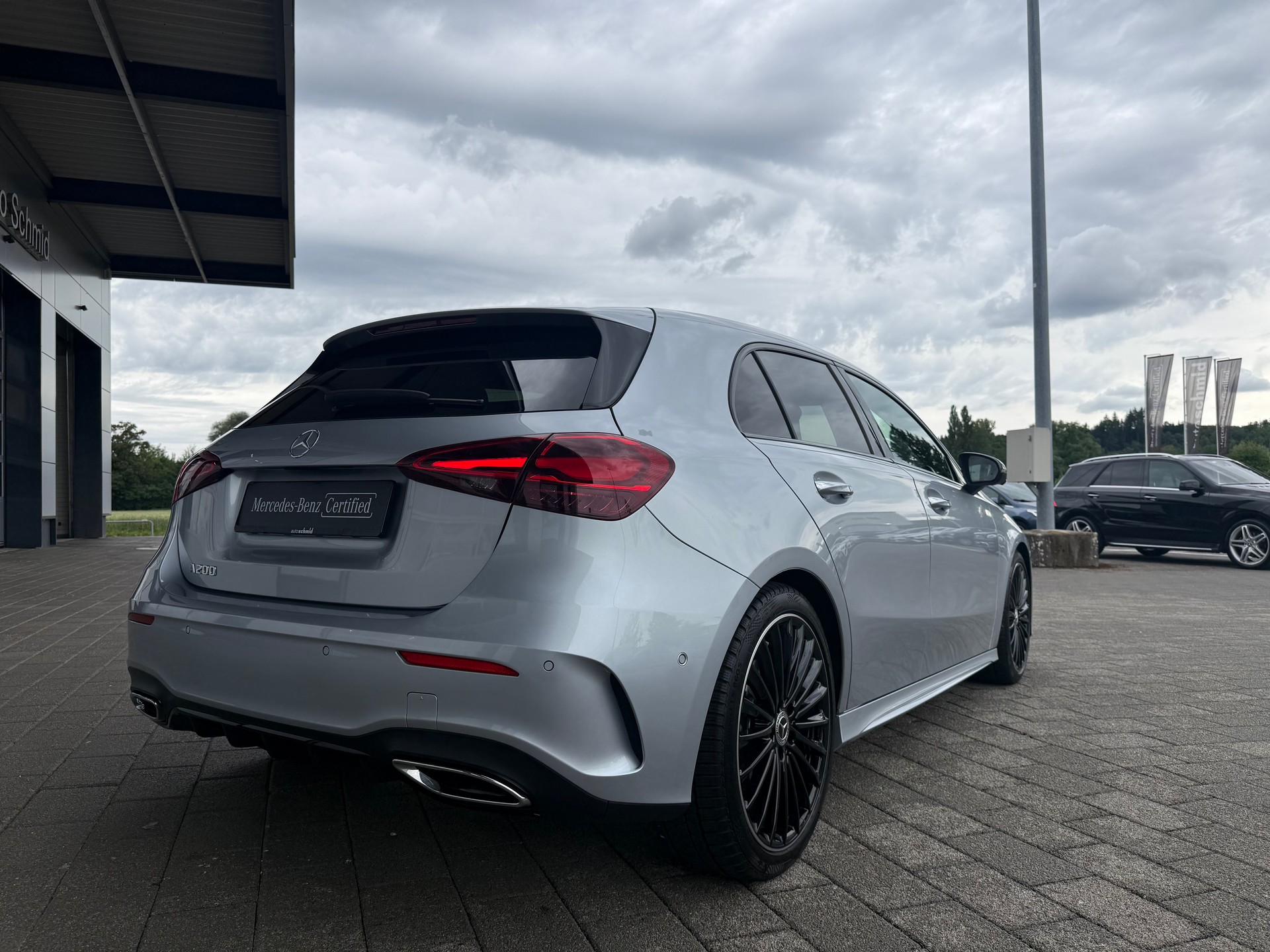 MERCEDES-BENZ A 200 AMG Line Night Star 7G-DCT-image-1