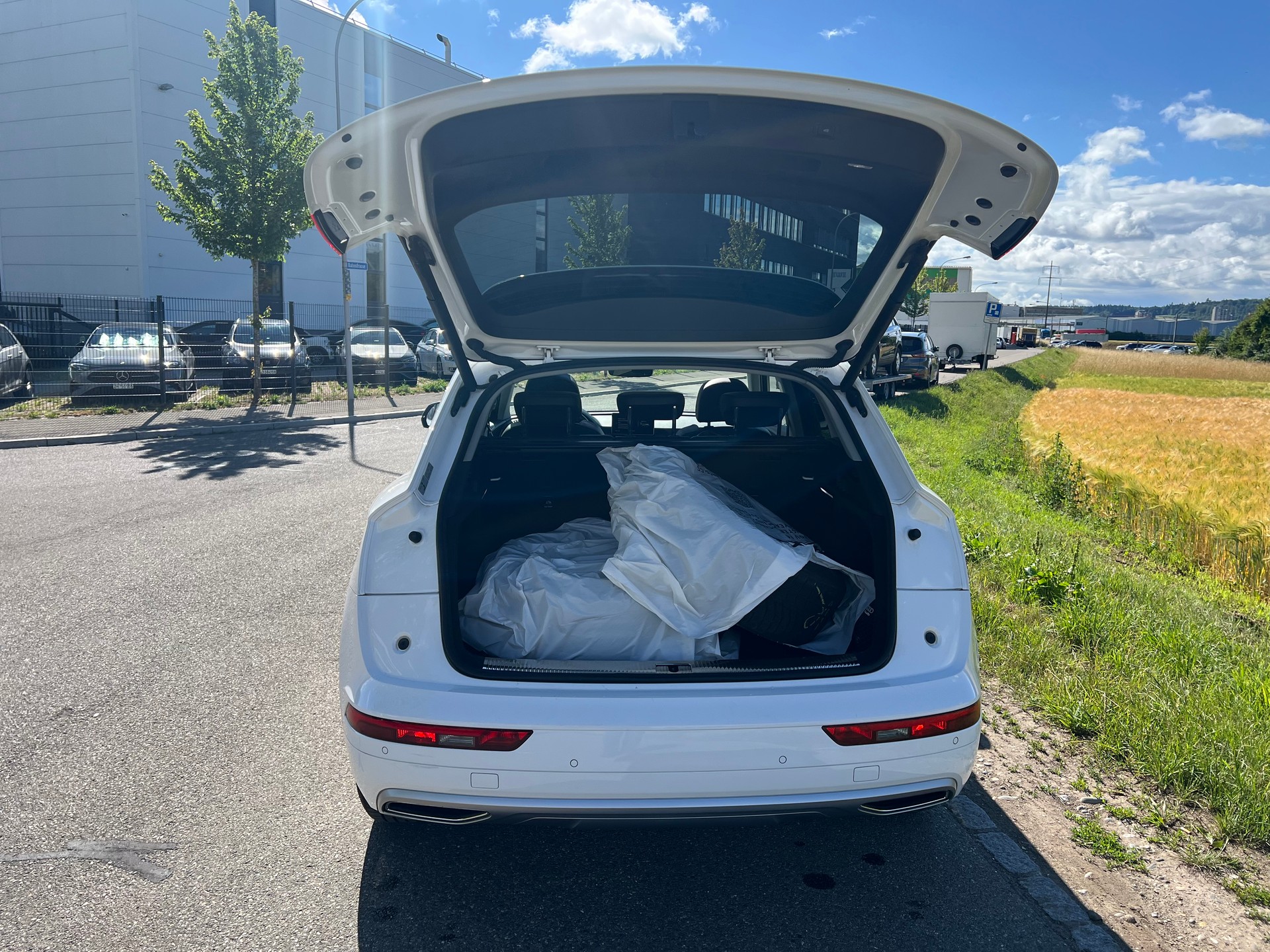 AUDI Q5 2.0 TDI sport quattro-image-11