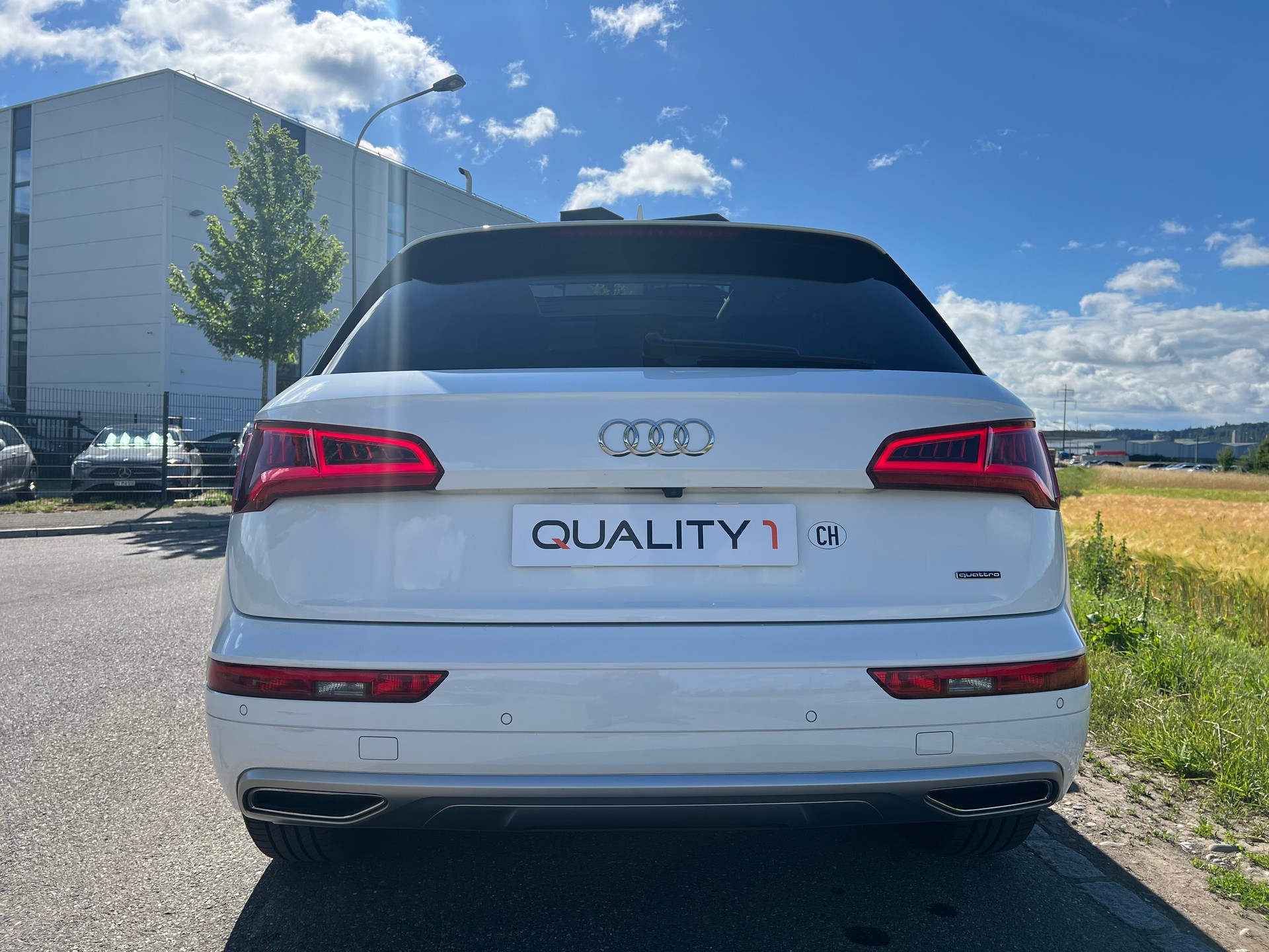 AUDI Q5 2.0 TDI sport quattro-image-10