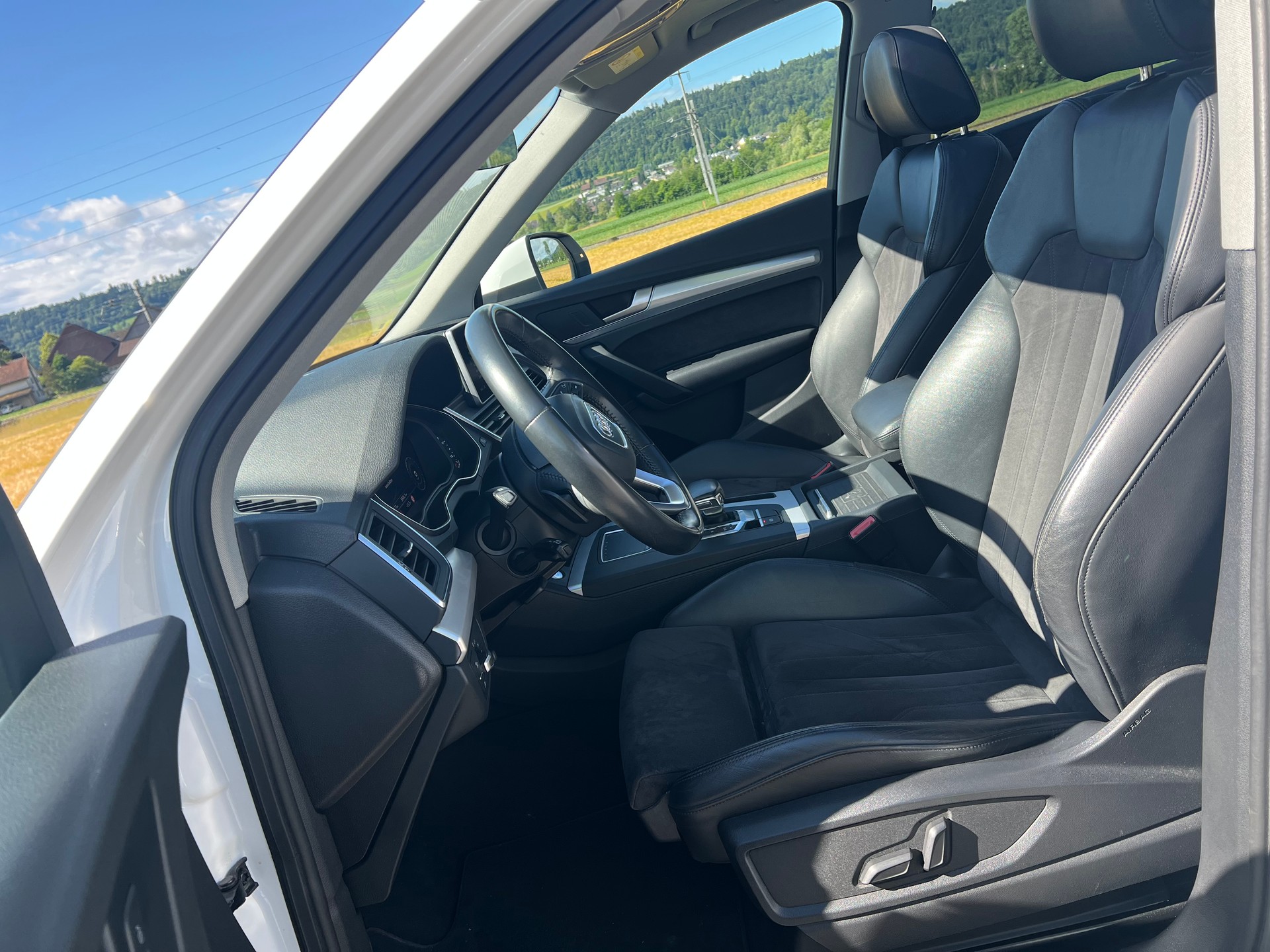 AUDI Q5 2.0 TDI sport quattro-image-21