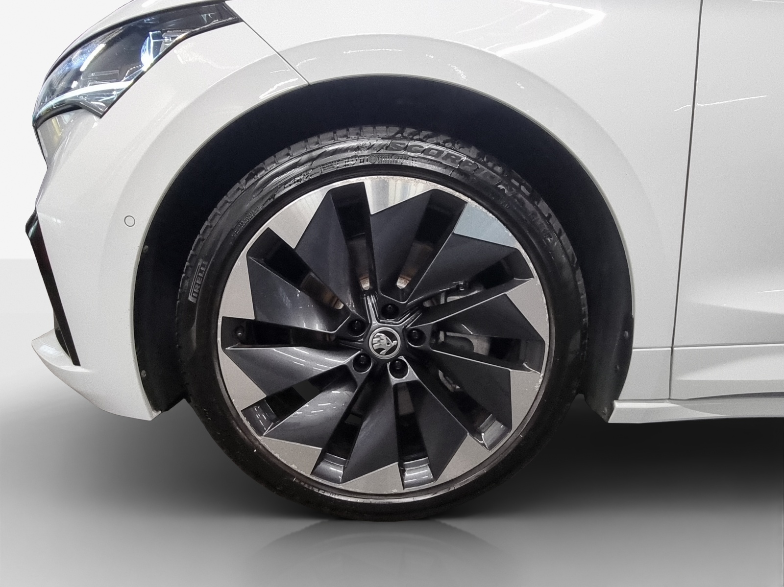SKODA Enyaq iV 80x SportLine-image-13