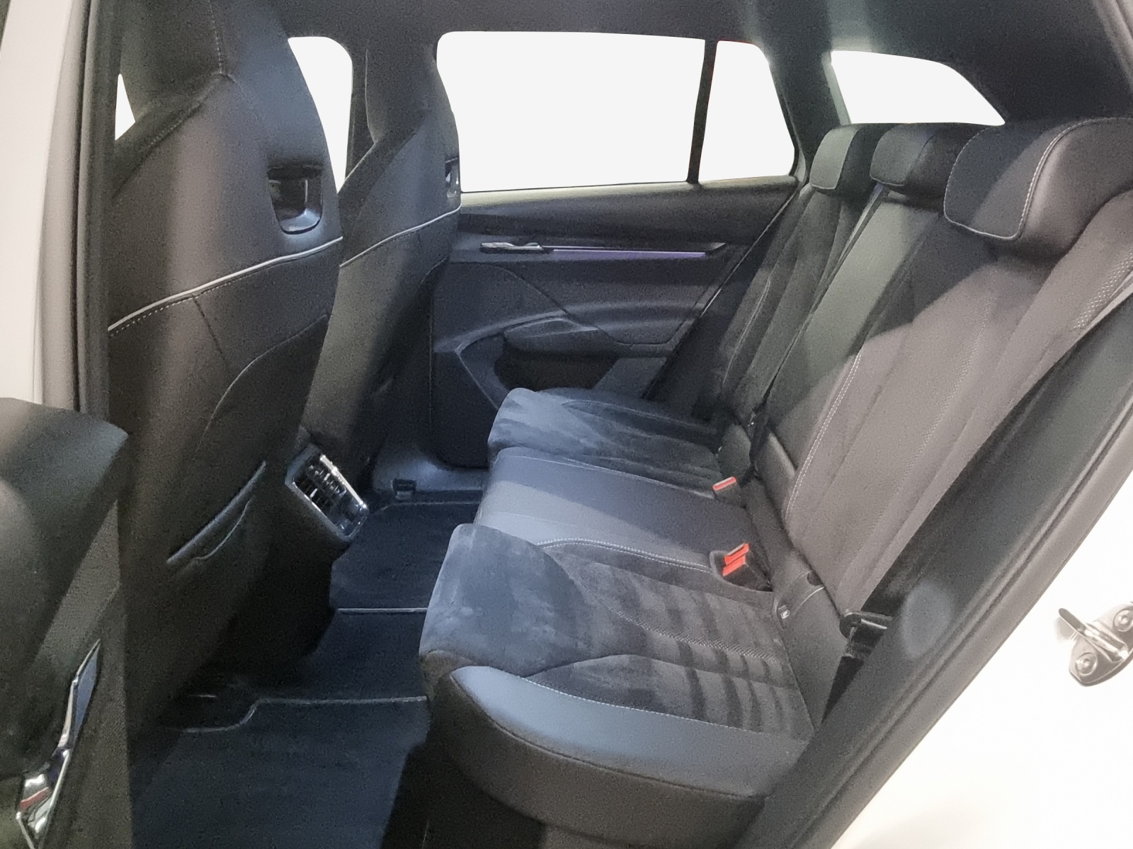 SKODA Enyaq iV 80x SportLine-image-11