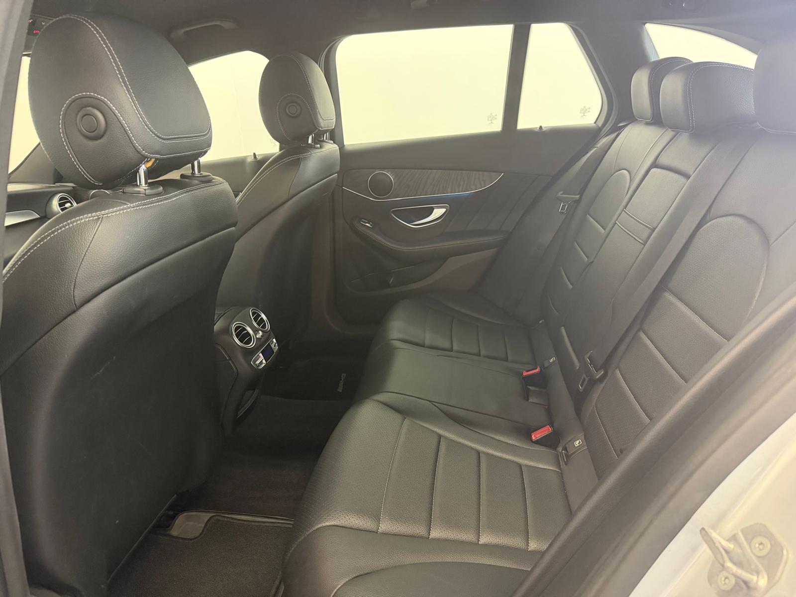 MERCEDES-BENZ C 250 d Swiss Star AMG Line 4Matic 9G-Tronic-image-22