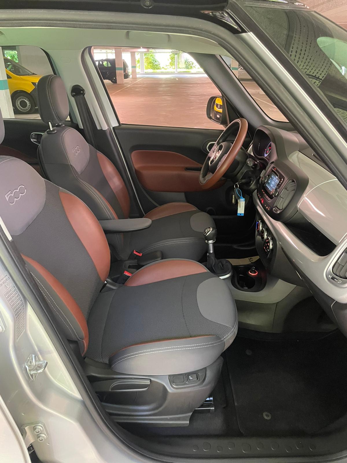 FIAT 500L 1.6 JTD Lounge-image-7