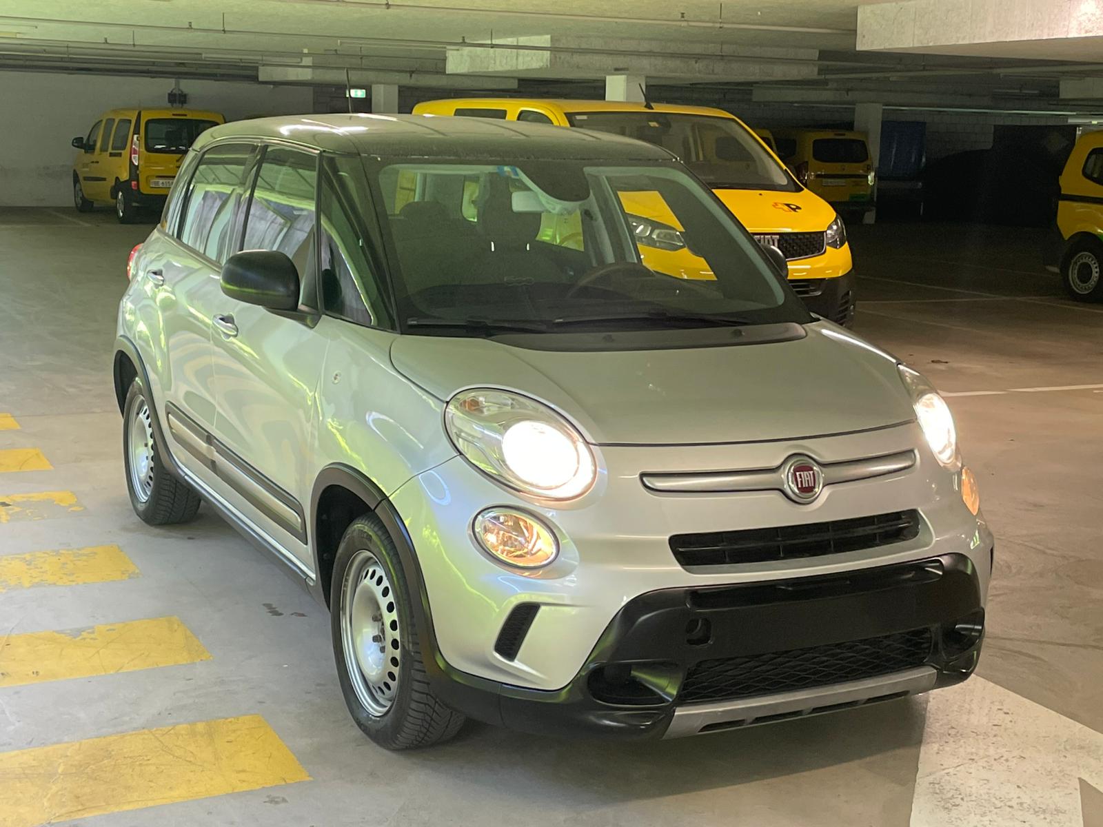 FIAT 500L 1.6 JTD Lounge-image-5