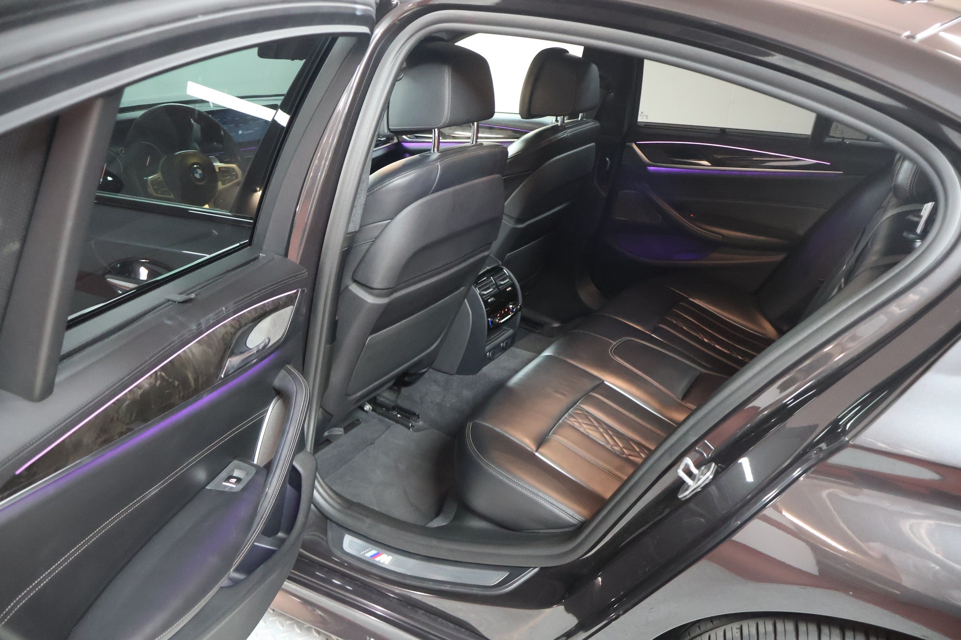 BMW 540d xDrive Steptronic M Sport-image-17