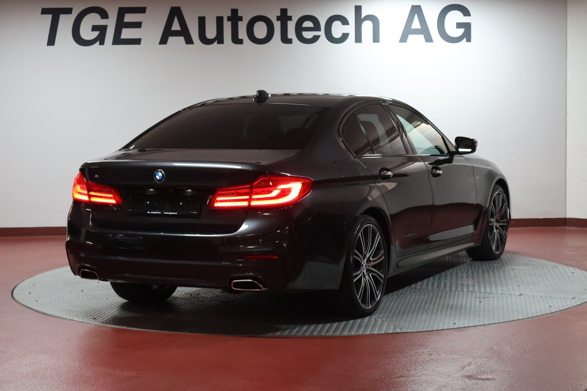 BMW 540d xDrive Steptronic M Sport-image-21