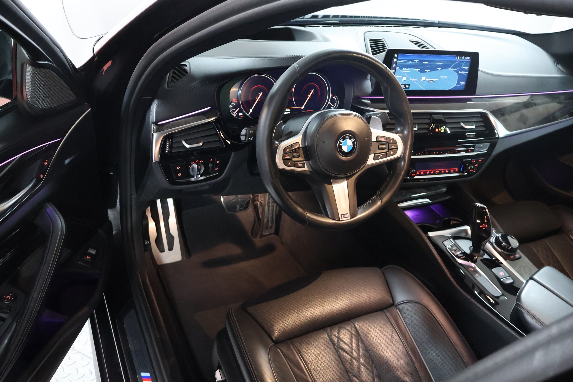 BMW 540d xDrive Steptronic M Sport-image-8