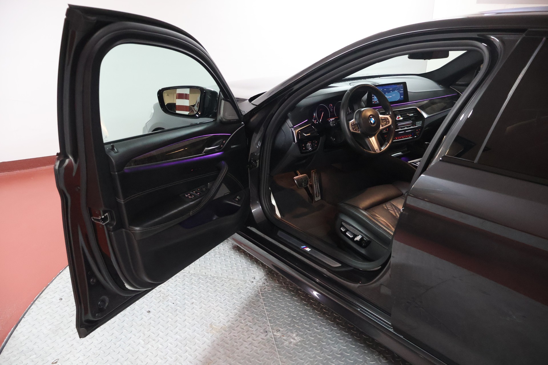 BMW 540d xDrive Steptronic M Sport-image-5