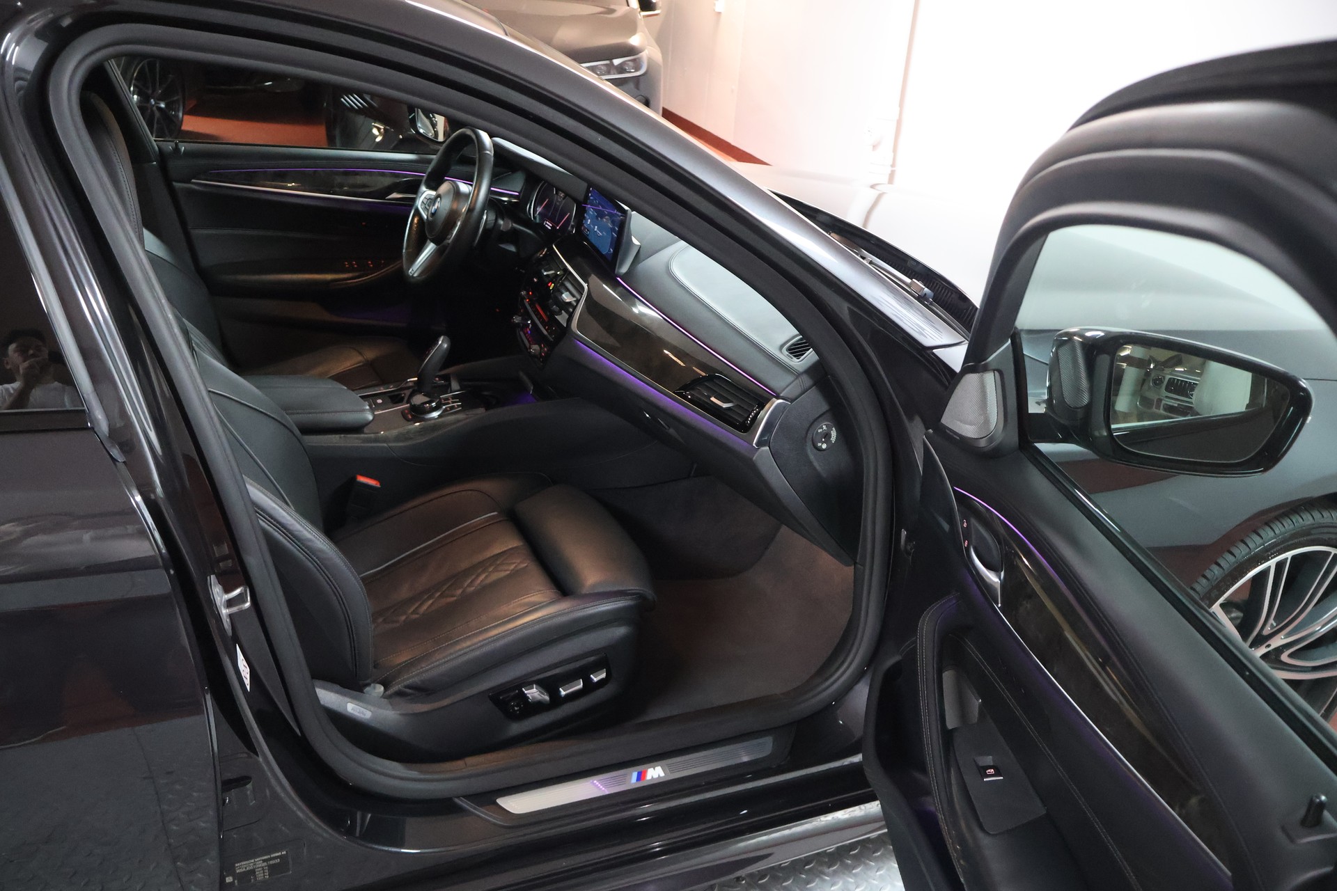 BMW 540d xDrive Steptronic M Sport-image-14