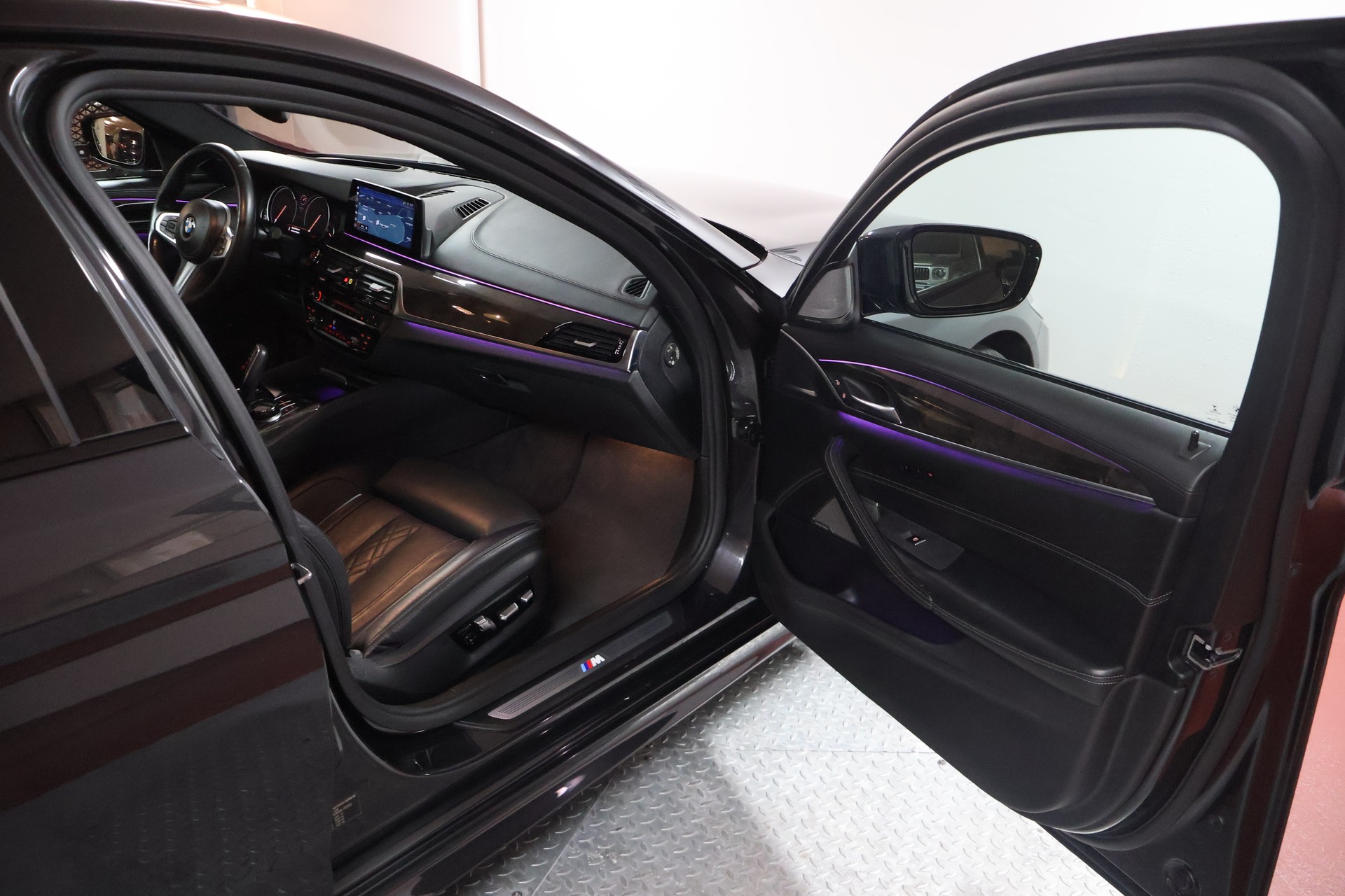 BMW 540d xDrive Steptronic M Sport-image-15