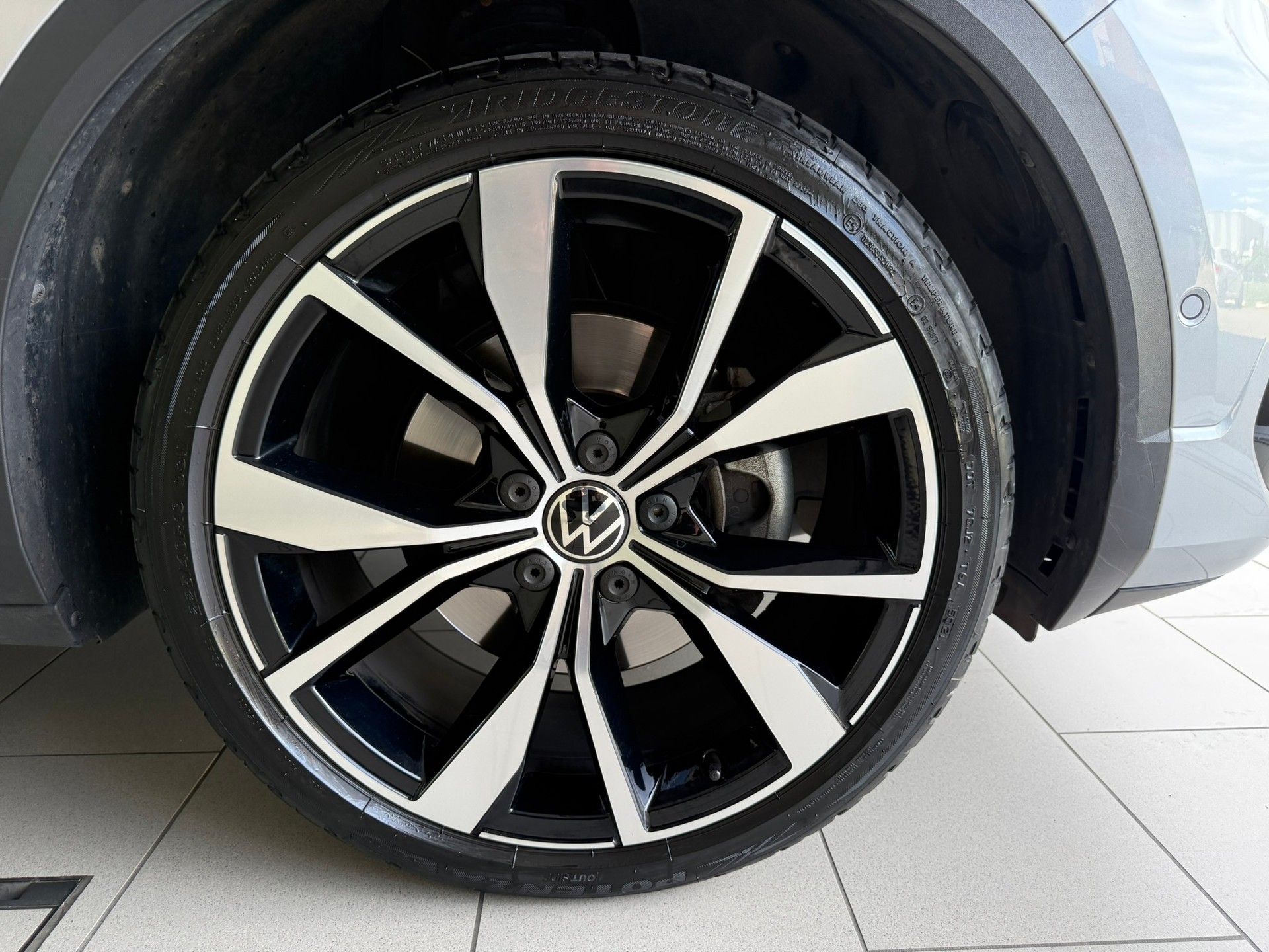 VW T-Roc 2.0 TSI R-Line DSG 4Motion-image-13