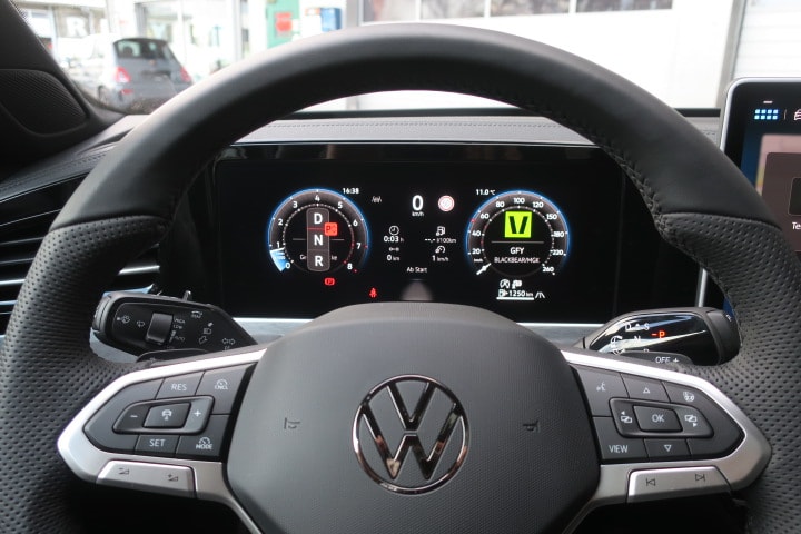 VW Passat Variant 2.0 TSI evo4 R-Line 4 Motion DSG-image-15