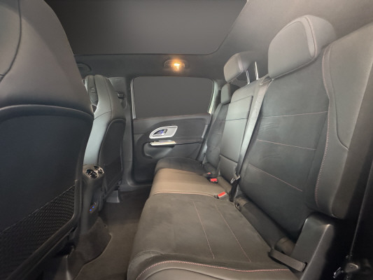 MERCEDES-BENZ GLB 350 85kWh EQ 4 Matic-image-10