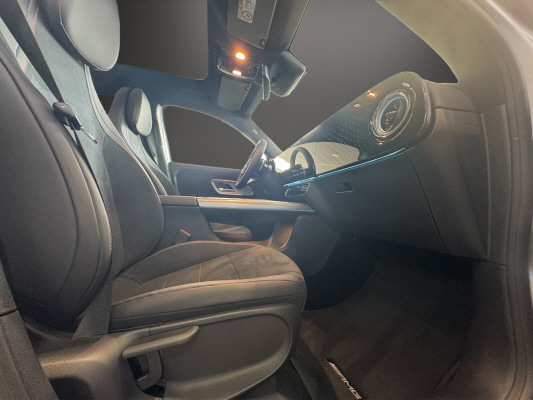 MERCEDES-BENZ GLB 350 85kWh EQ 4 Matic-image-11