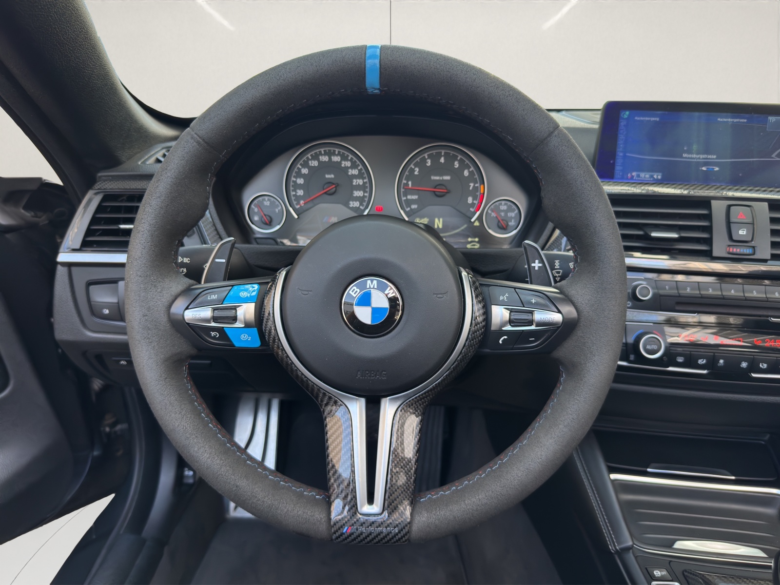 BMW M4 Cabriolet DKG-image-14