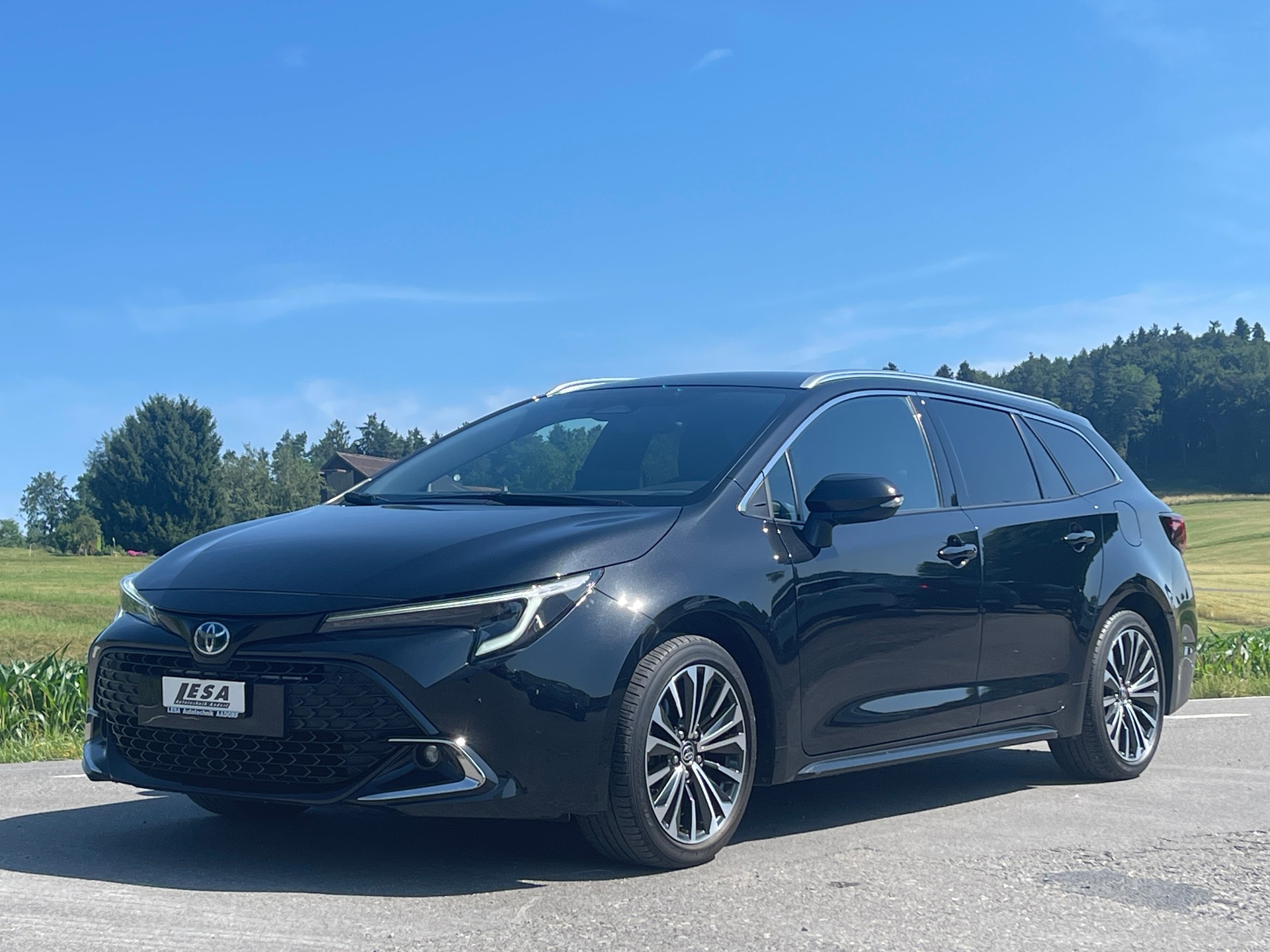 TOYOTA Corolla Touring Sports 2.0 HSD Trend e-CVT-image-0