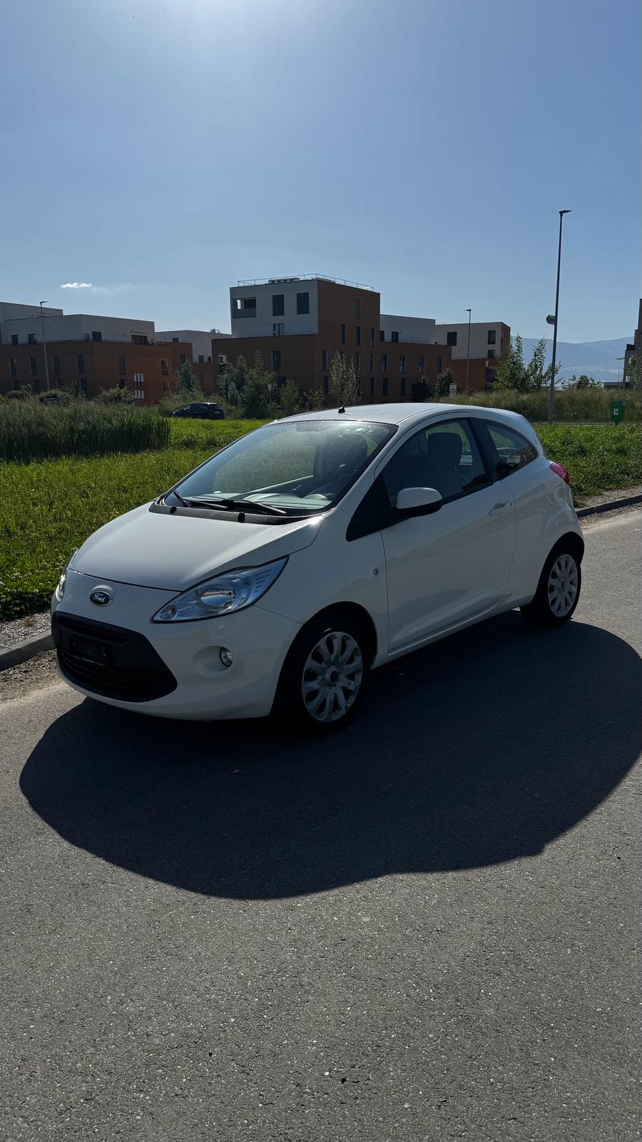 FORD KA 1.25 Titanium-image-1
