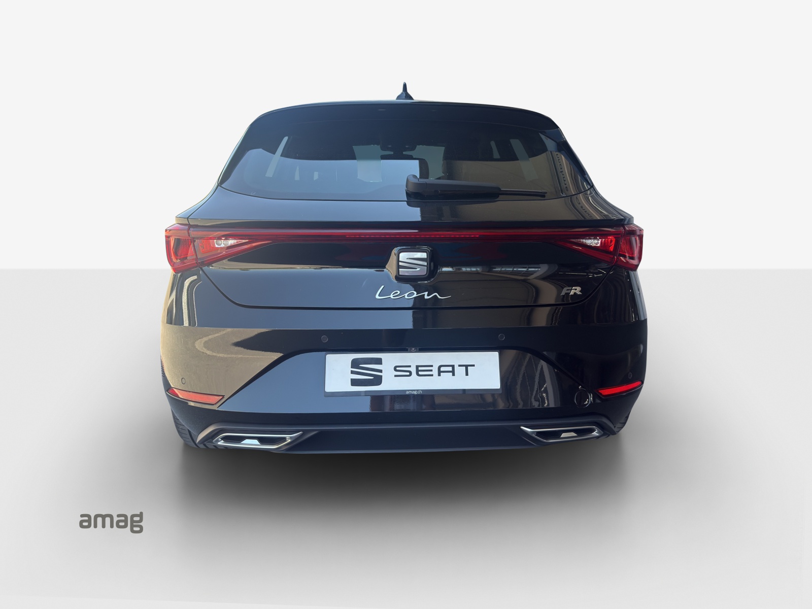 SEAT Leon 1.5 eTSI mHEV DSG FR-image-3