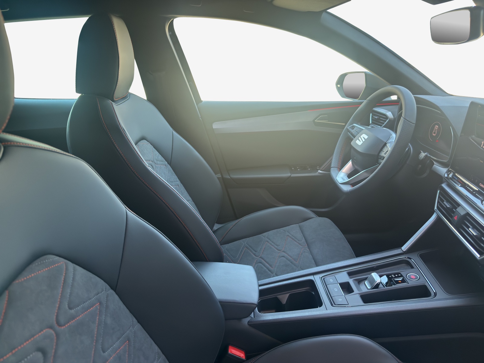 SEAT Leon 1.5 eTSI mHEV DSG FR-image-7