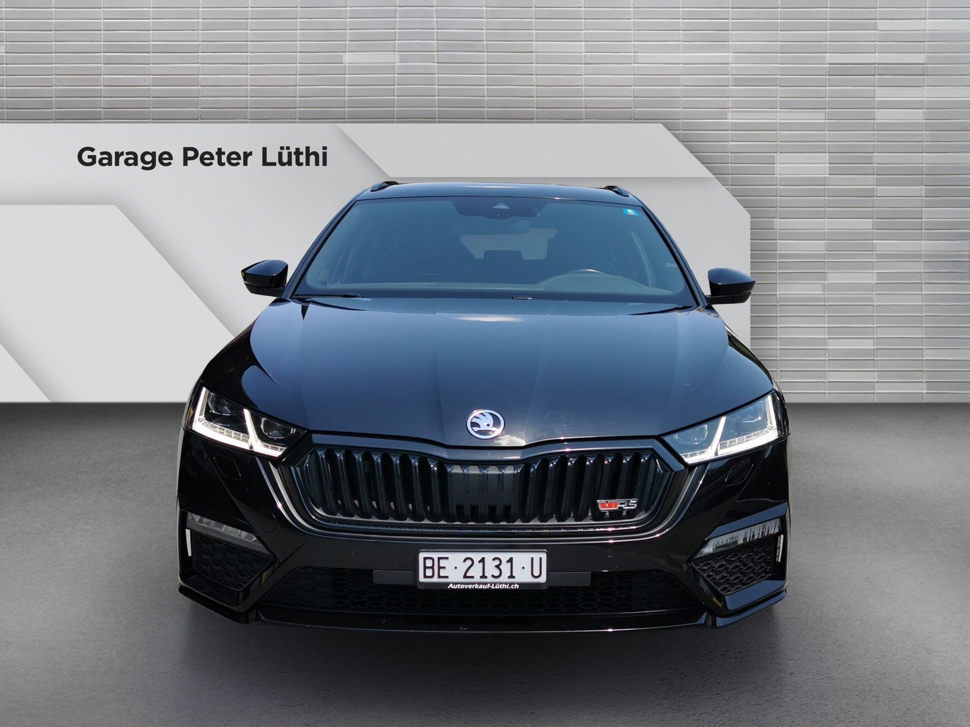 SKODA Octavia Combi 2.0 TDI DSG RS 4x4-image-1
