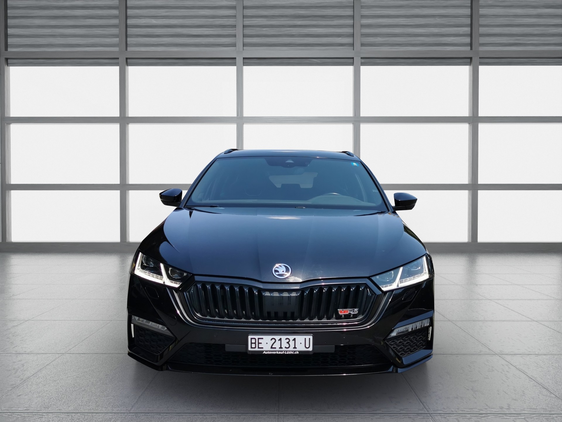 SKODA Octavia Combi 2.0 TDI DSG RS 4x4-image-4
