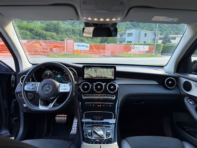 MERCEDES-BENZ GLC 220 d AMG Line 4Matic 9G-Tronic-image-8