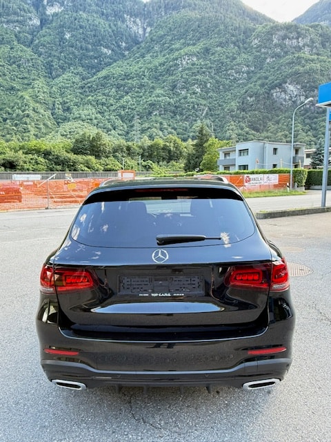 MERCEDES-BENZ GLC 220 d AMG Line 4Matic 9G-Tronic-image-7