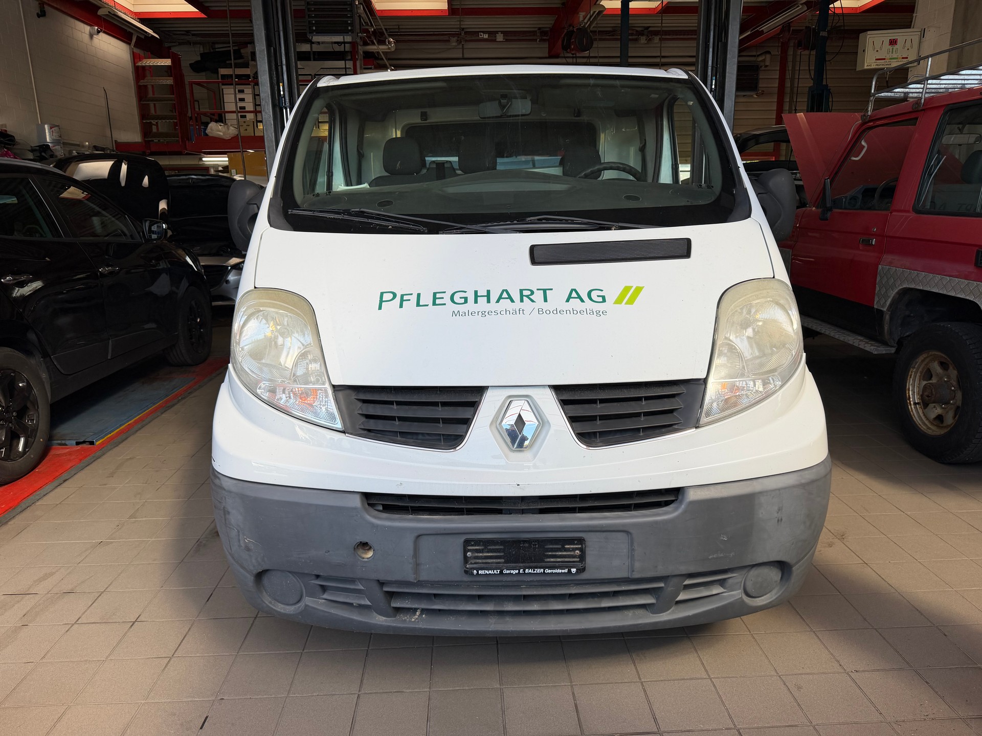 RENAULT Trafic 2.0 dCi 115 2.9t L1H1-image-2