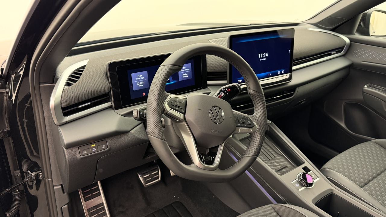 VW T-Roc 1.5 eTSI mHEV R-Line DSG-image-6