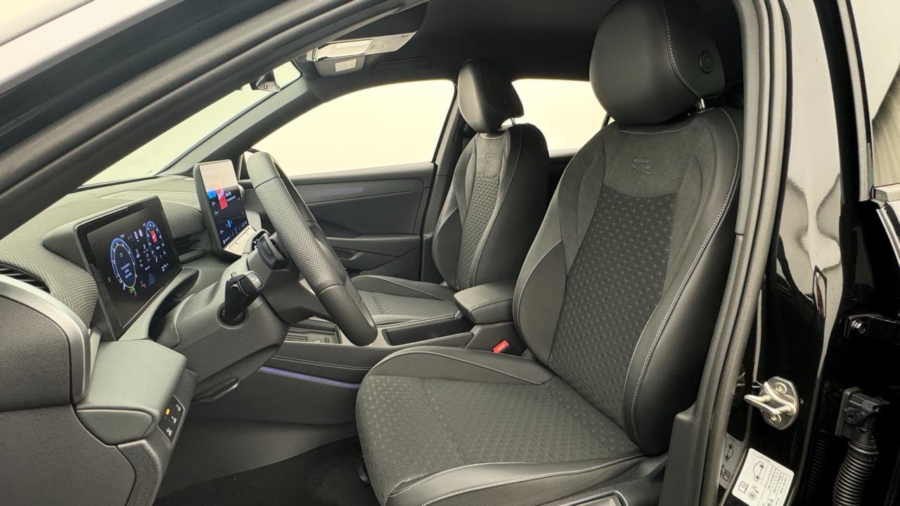 VW T-Roc 1.5 eTSI mHEV R-Line DSG-image-4