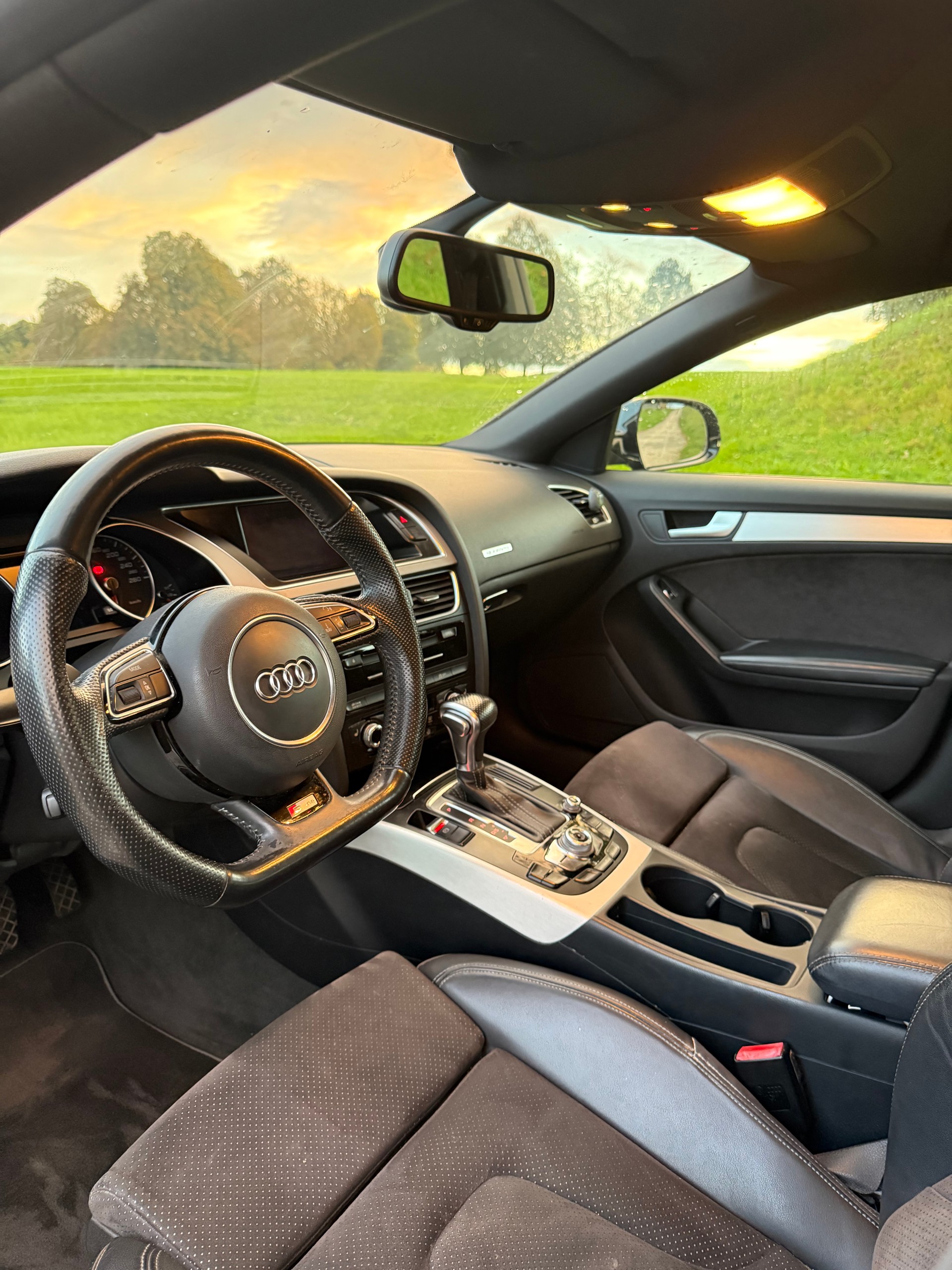 AUDI 2.0 TFSI quattro S-Tronic-image-6