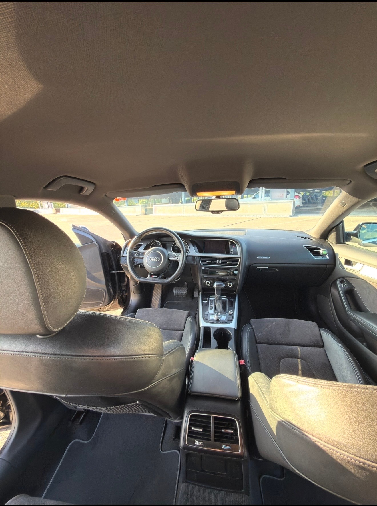 AUDI A5 2.0 TFSI quattro S-Tronic-image-12