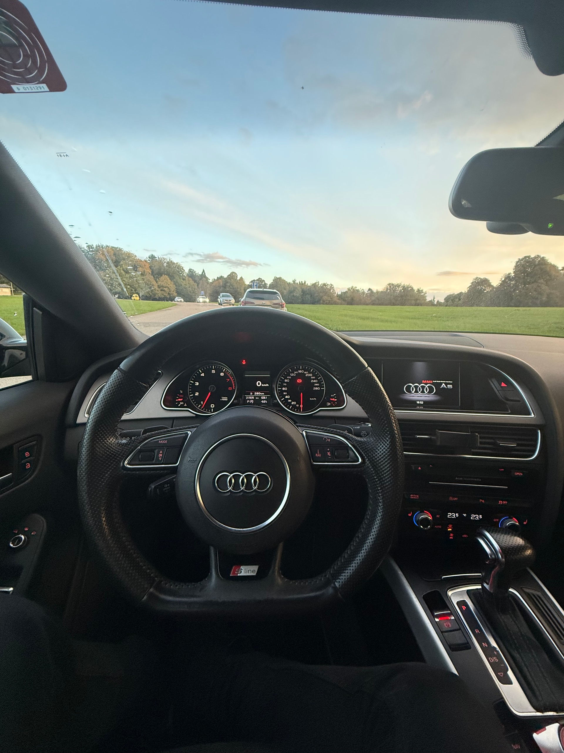 AUDI 2.0 TFSI quattro S-Tronic-image-5