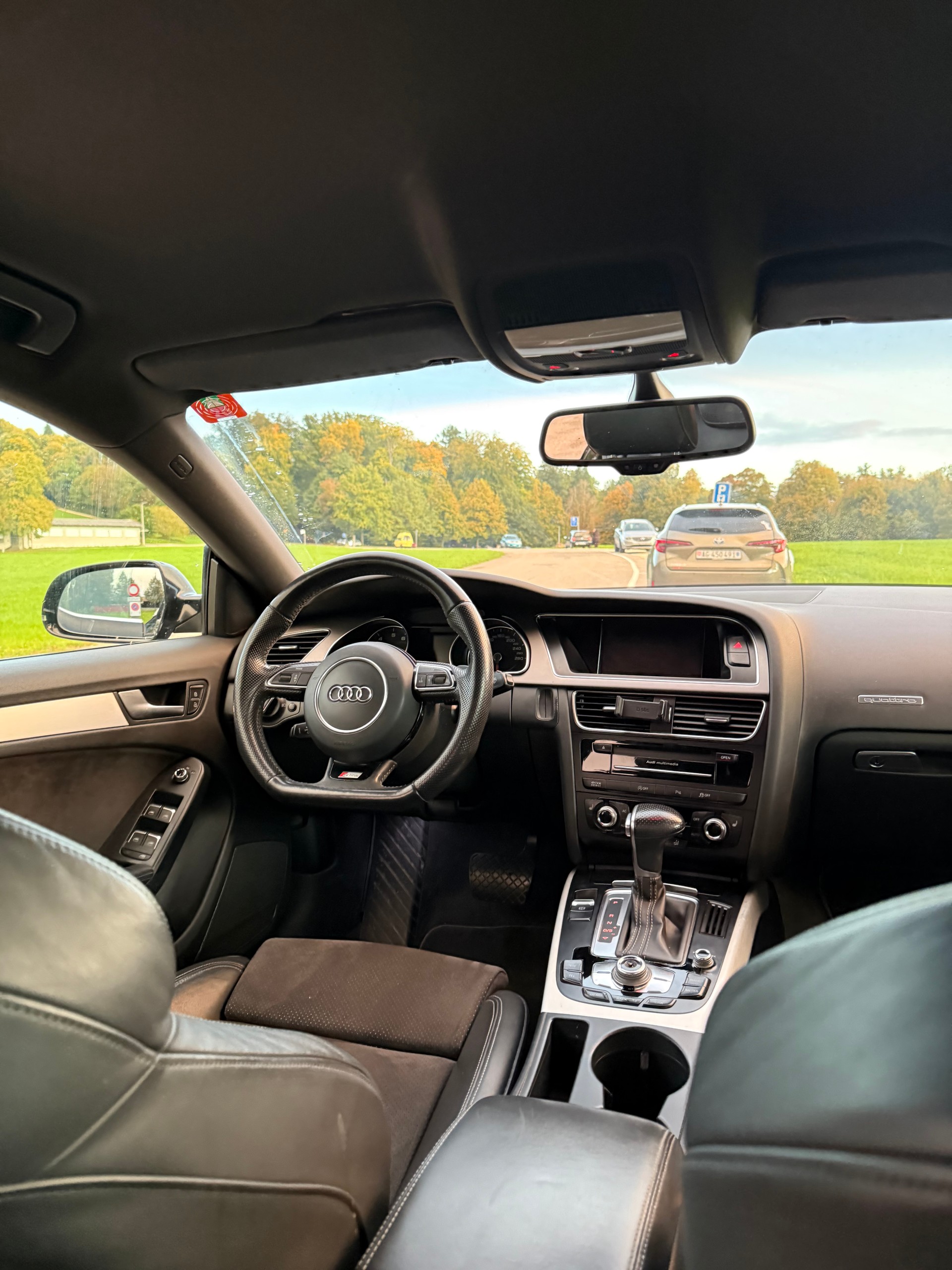 AUDI 2.0 TFSI quattro S-Tronic-image-7