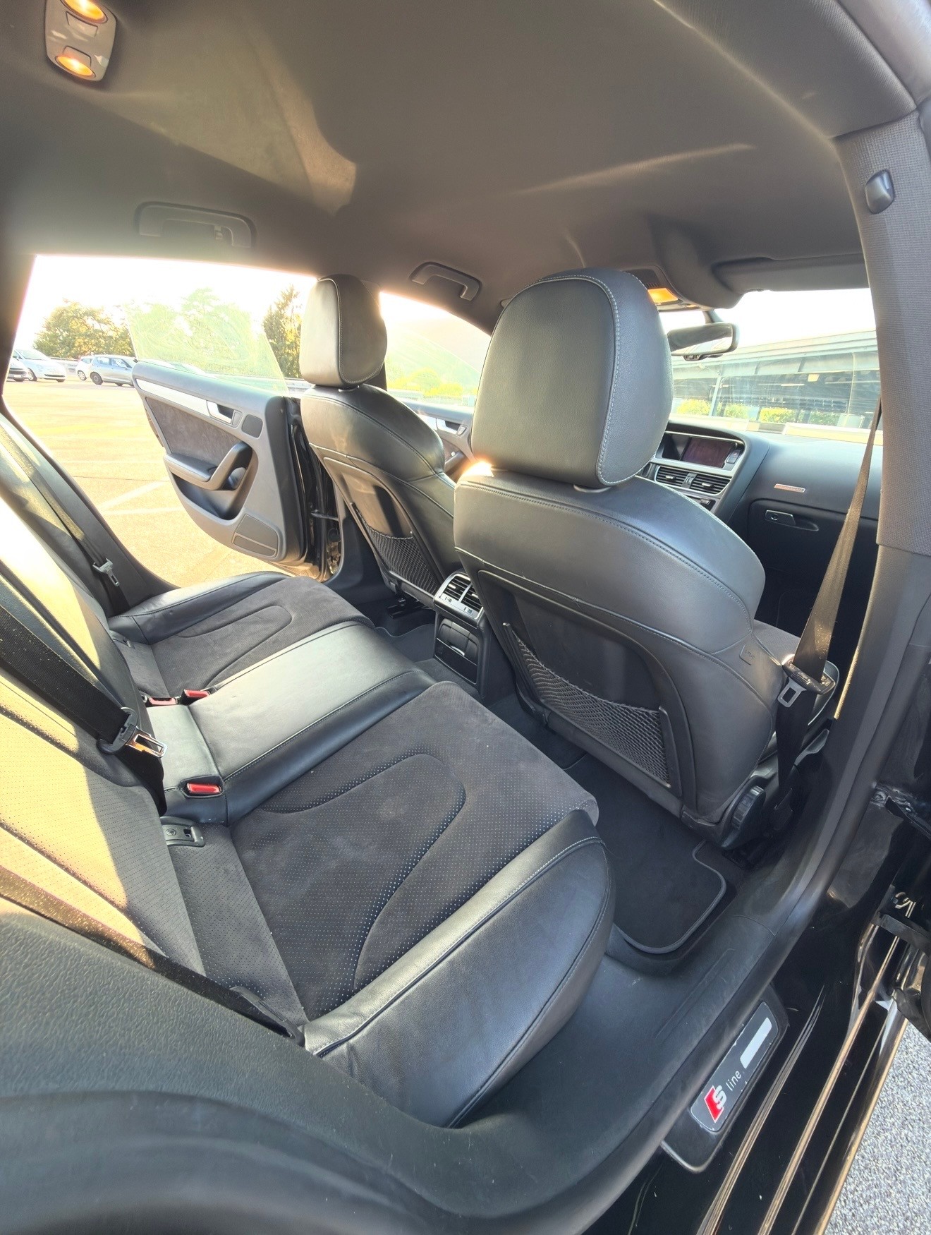 AUDI A5 2.0 TFSI quattro S-Tronic-image-9