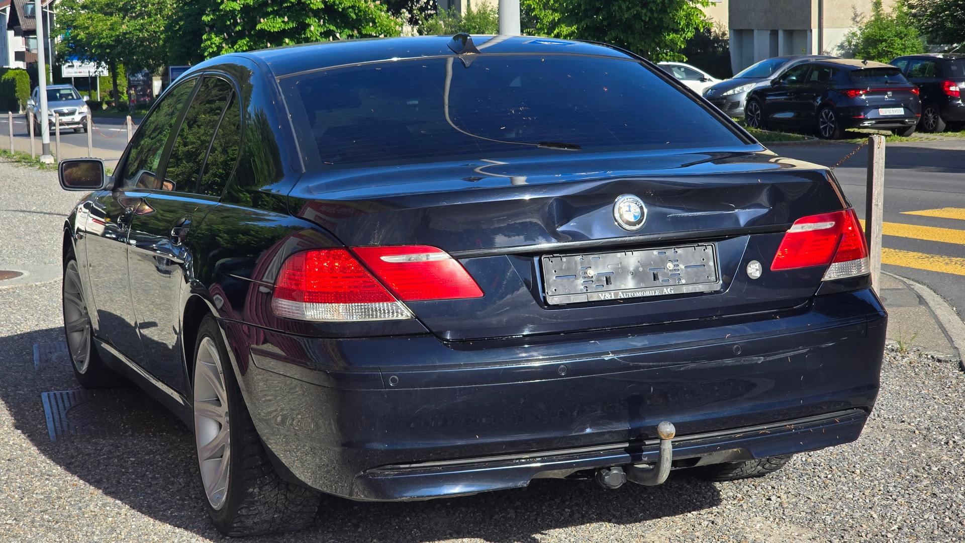 BMW 745d-image-6