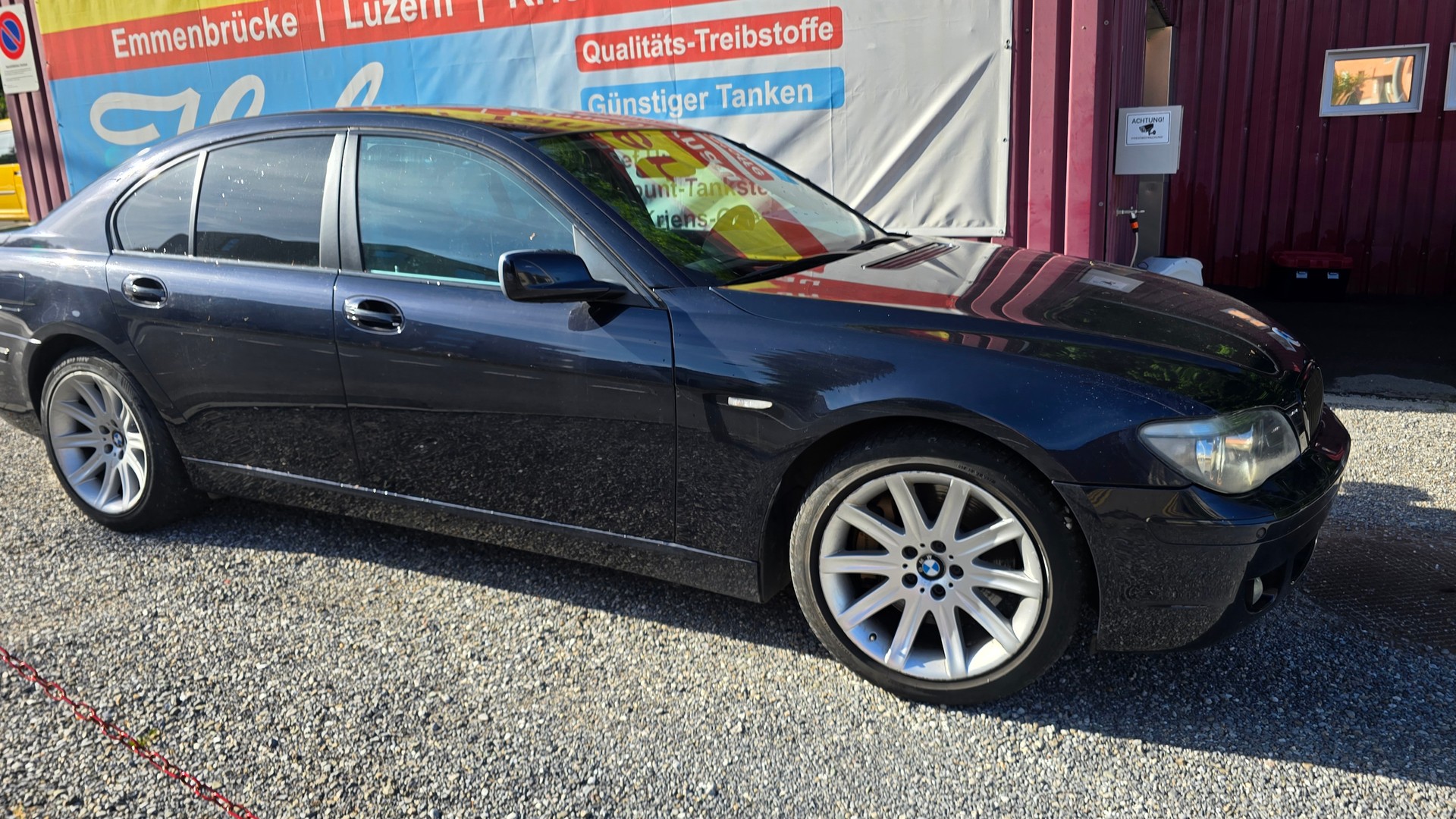 BMW 745d-image-3