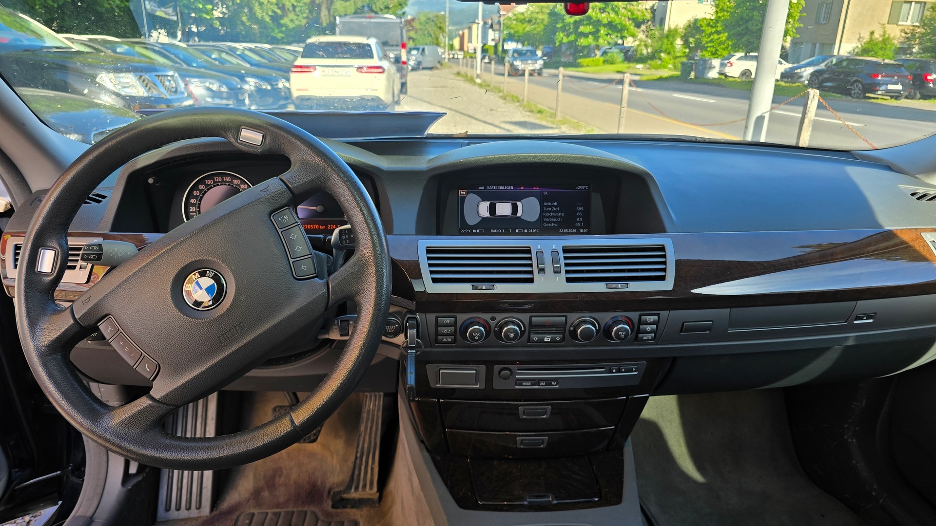 BMW 745d-image-11